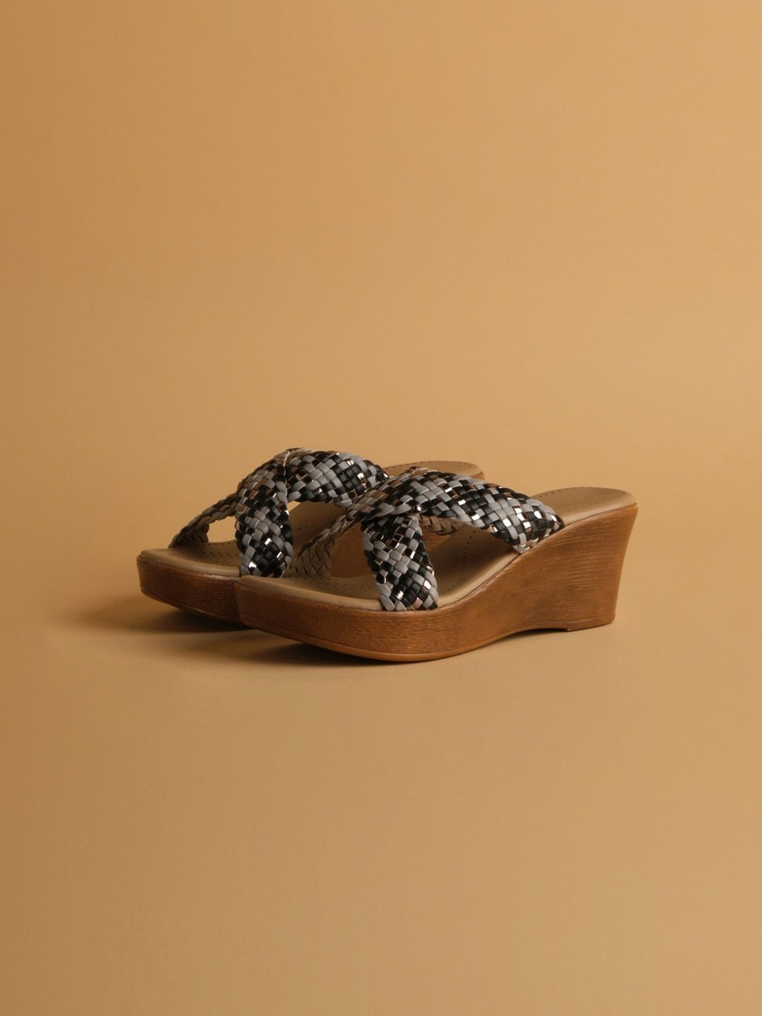 Eridani Women's Jovi Black Cross Strap Wedges