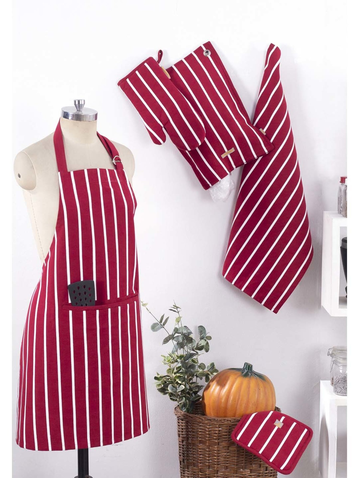 Maspar Red 100% Cotton 225 GSM Table Linen Set