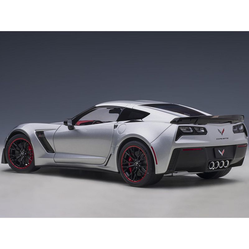 Chevrolet Corvette C7 Z06 Blade Silver 1/18 Model Car by Autoart