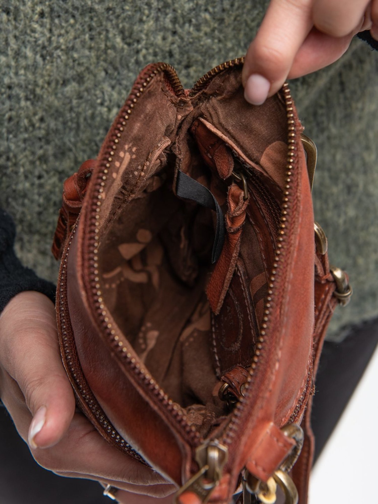 Art N Vintage Simona Cognac Leather Textured Small Sling Handbag