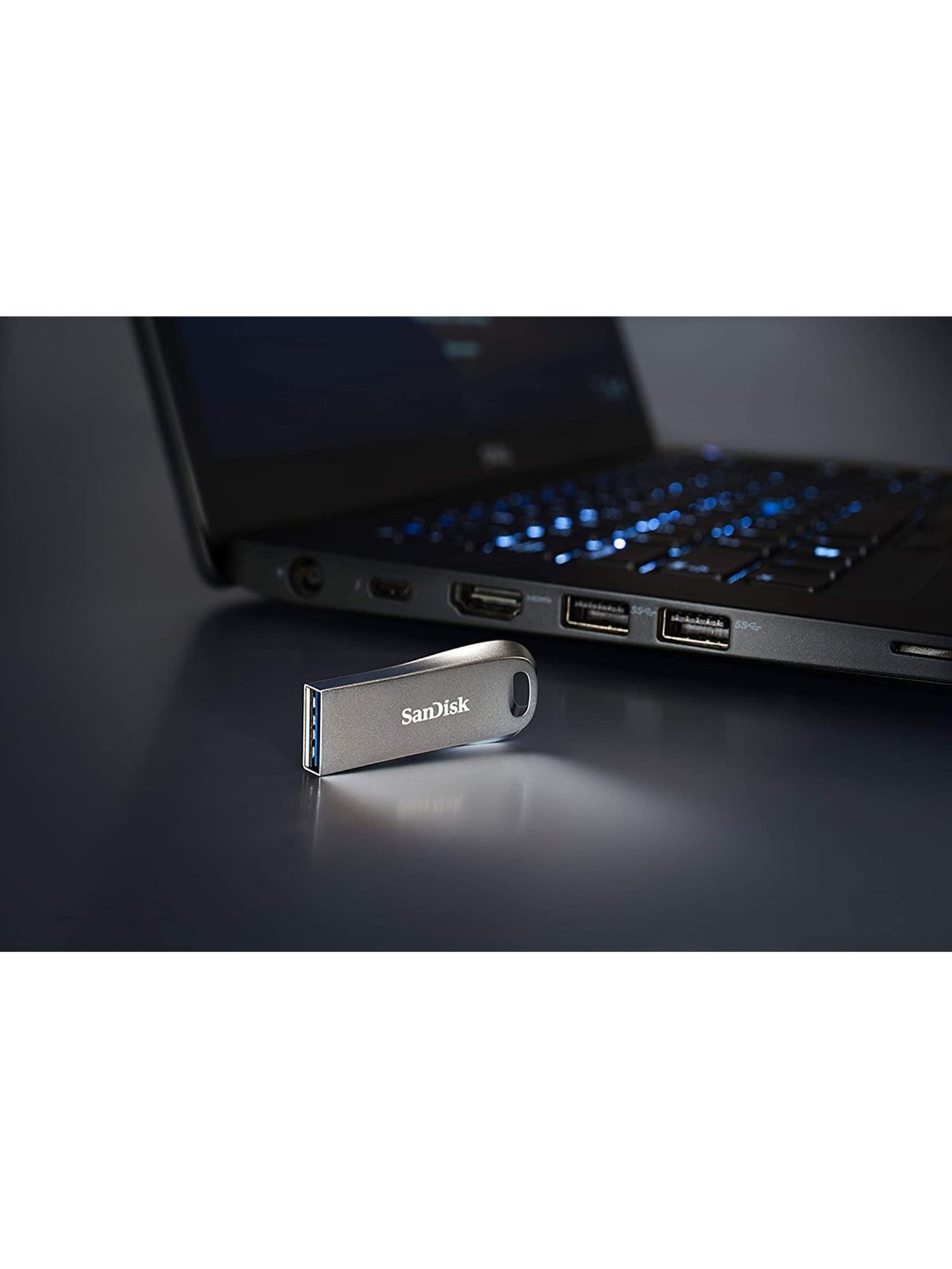 SanDisk Ultra Luxe SDCZ74-032G-I35 32GB USB 3.1 Pen Drive (Metallic Silver)