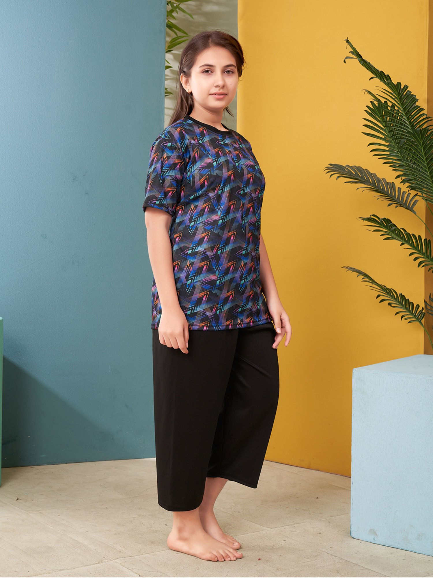 Aarika Kids Blue & Black Printed Top with Capri