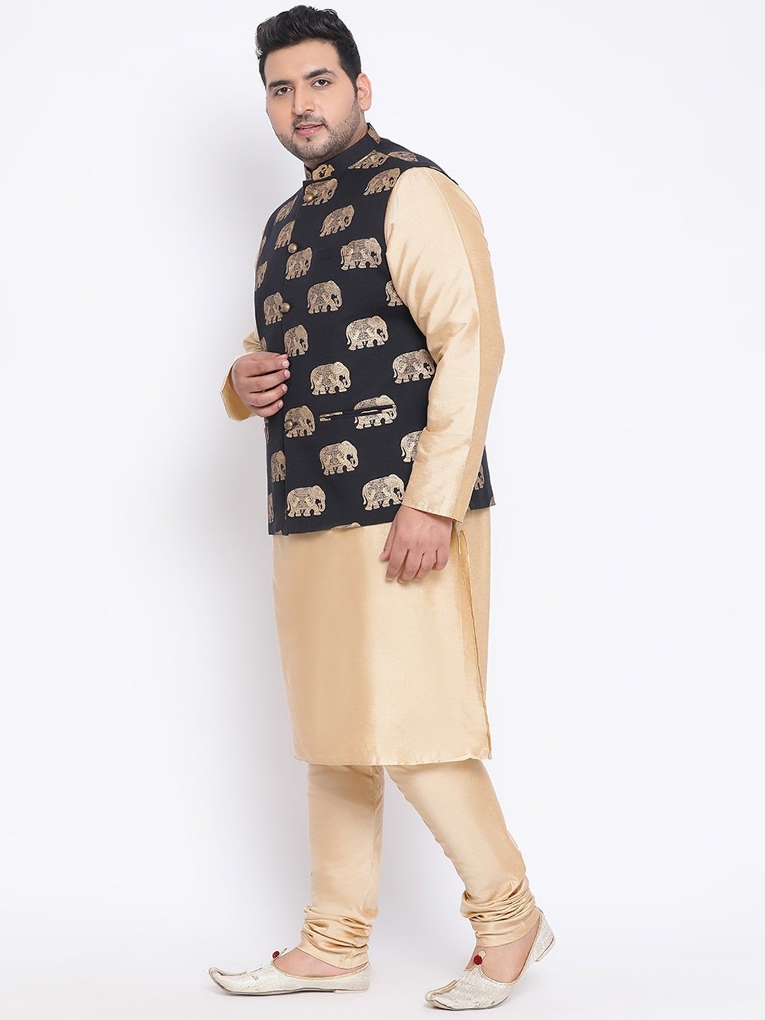 KISAH PLUS Black & Cream Regular Fit Printed Kurta Set With Jacket