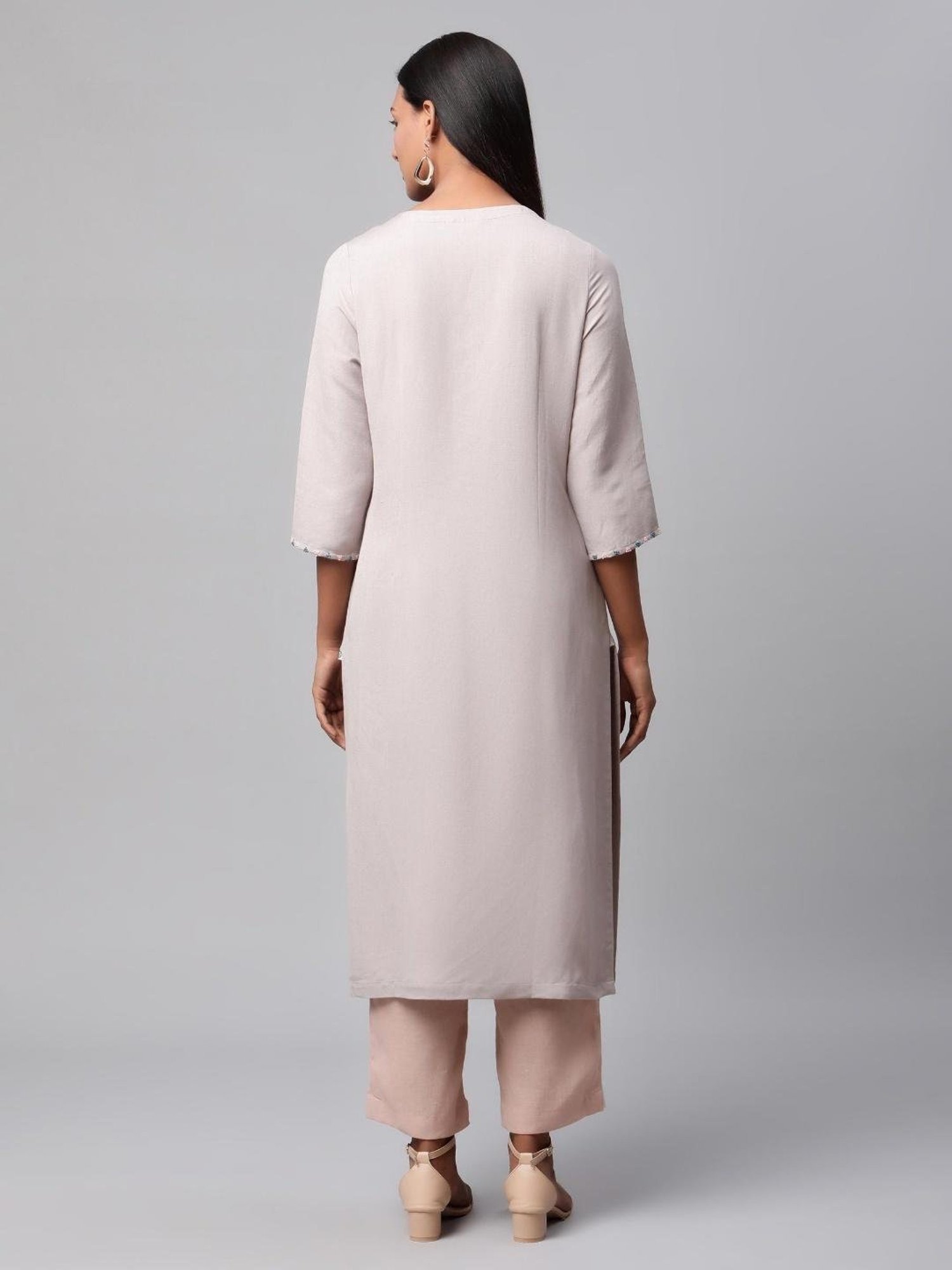 Linen Club Women Grey Embroidered Kurta