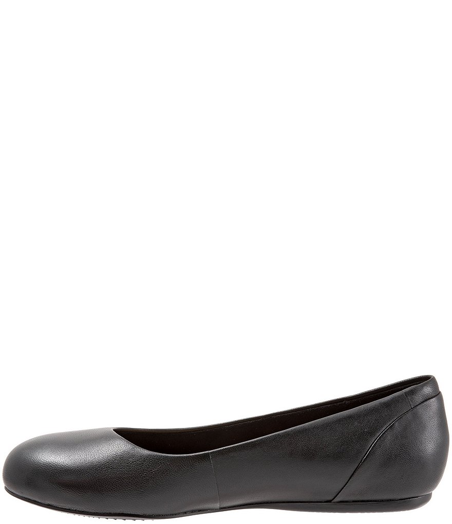 SoftWalk Sonoma Leather Ballet Flats