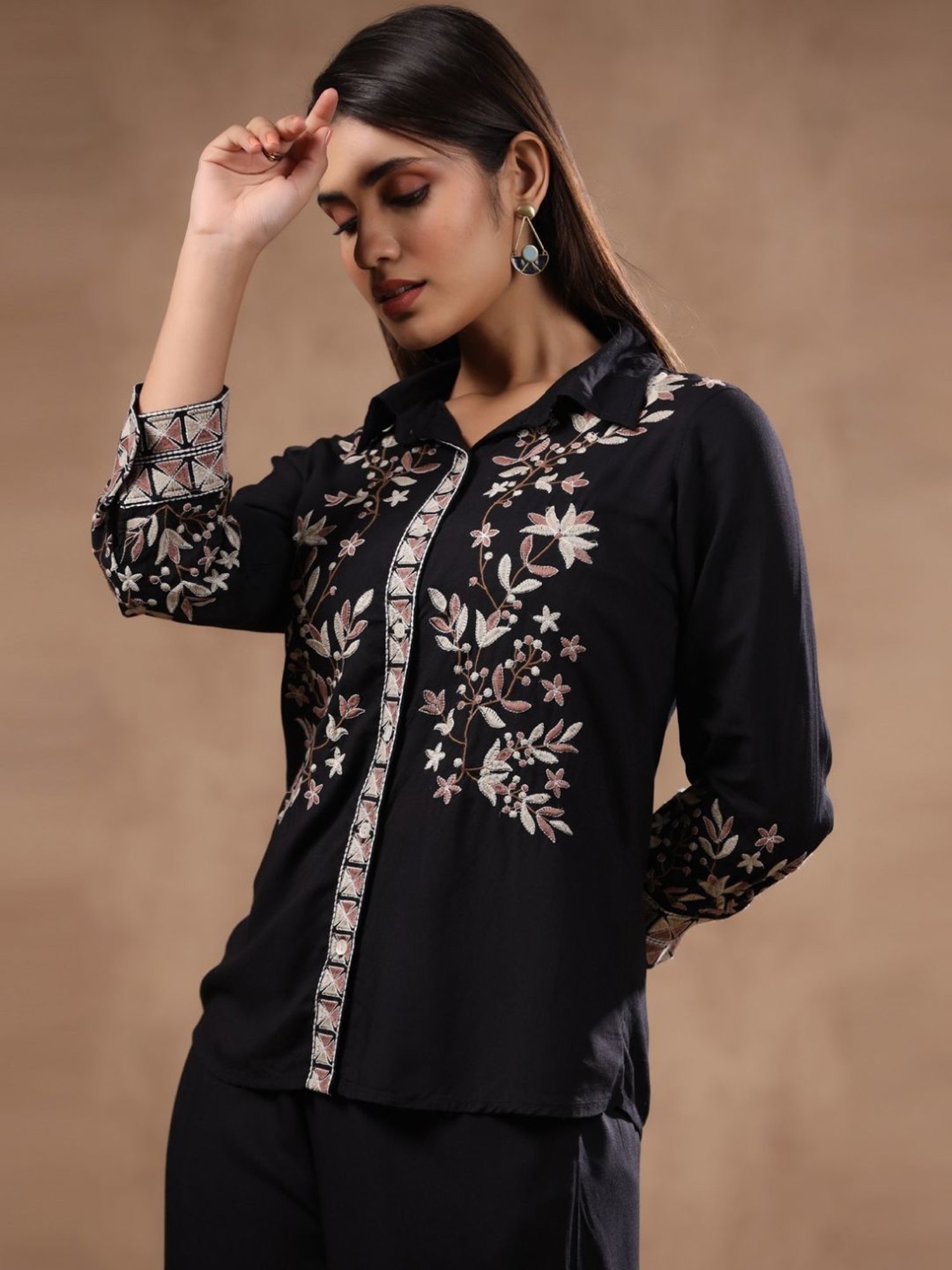 Kaftanize Shadow Petal Noir Embroidered Cotton Western Set