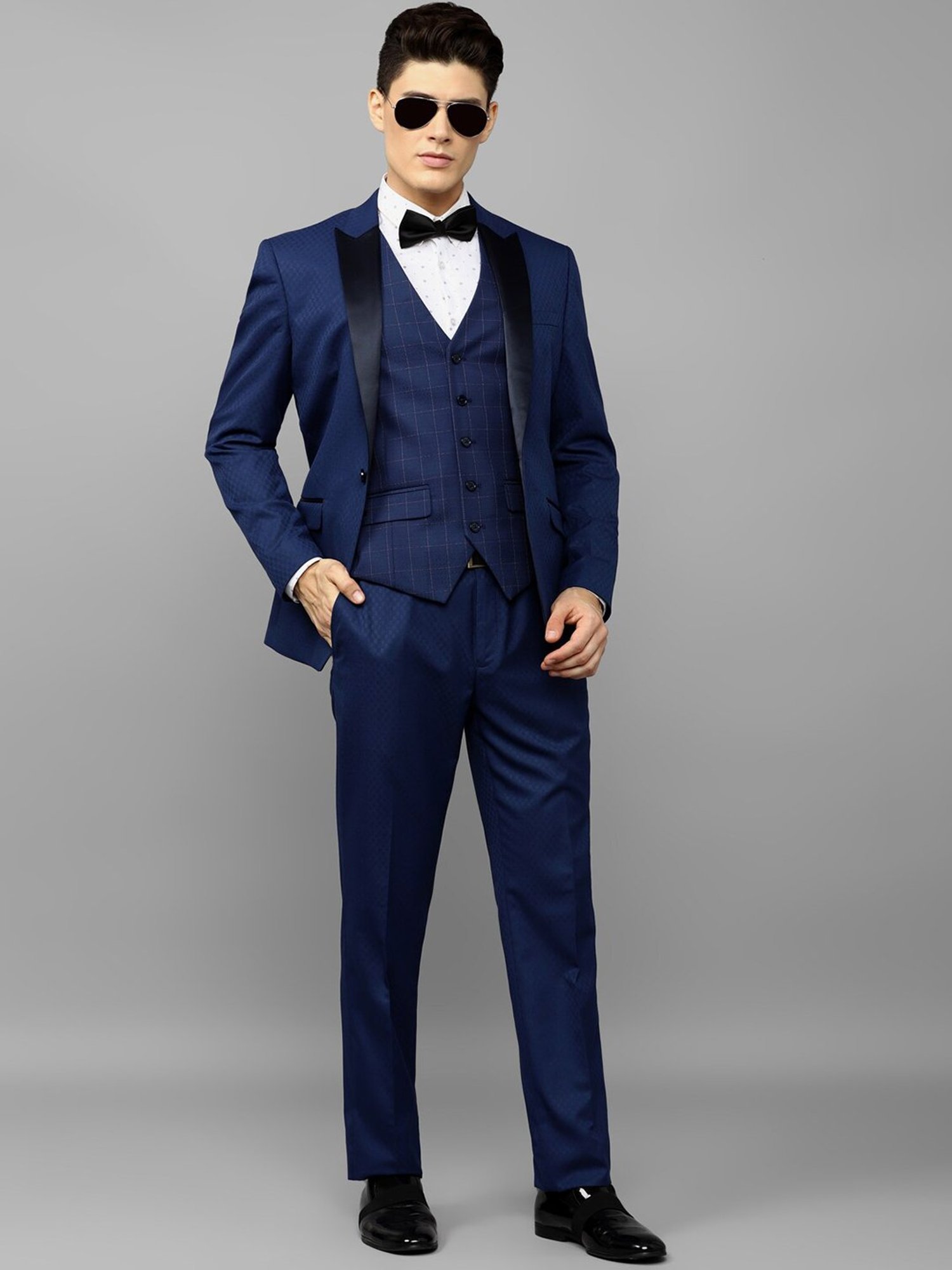 Parx Black Regular Fit Two Piece Suit