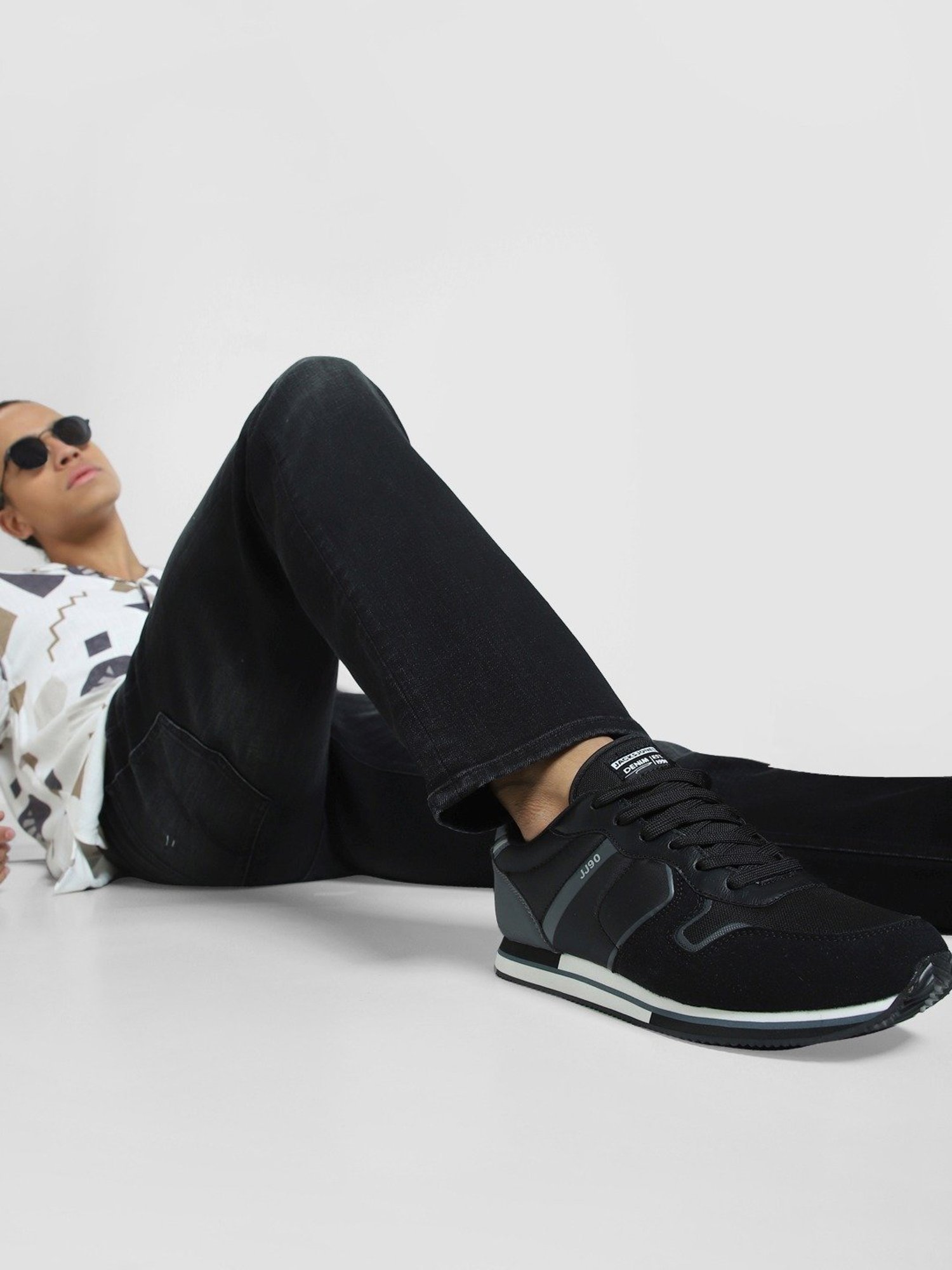 Jack & Jones Men's JFWROWEN Black Casual Sneakers