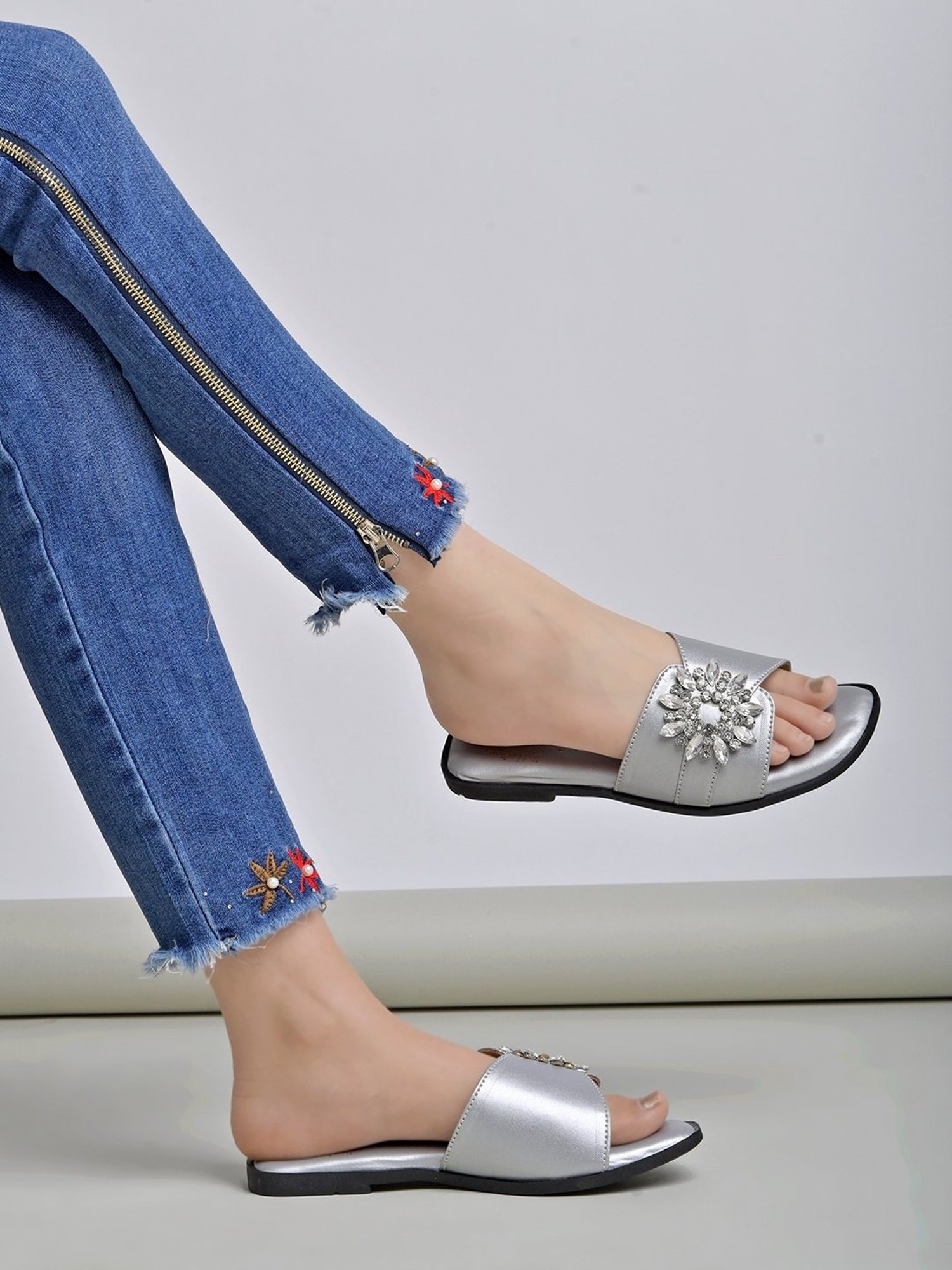 Shoetopia Women's Silver Casual Sandals