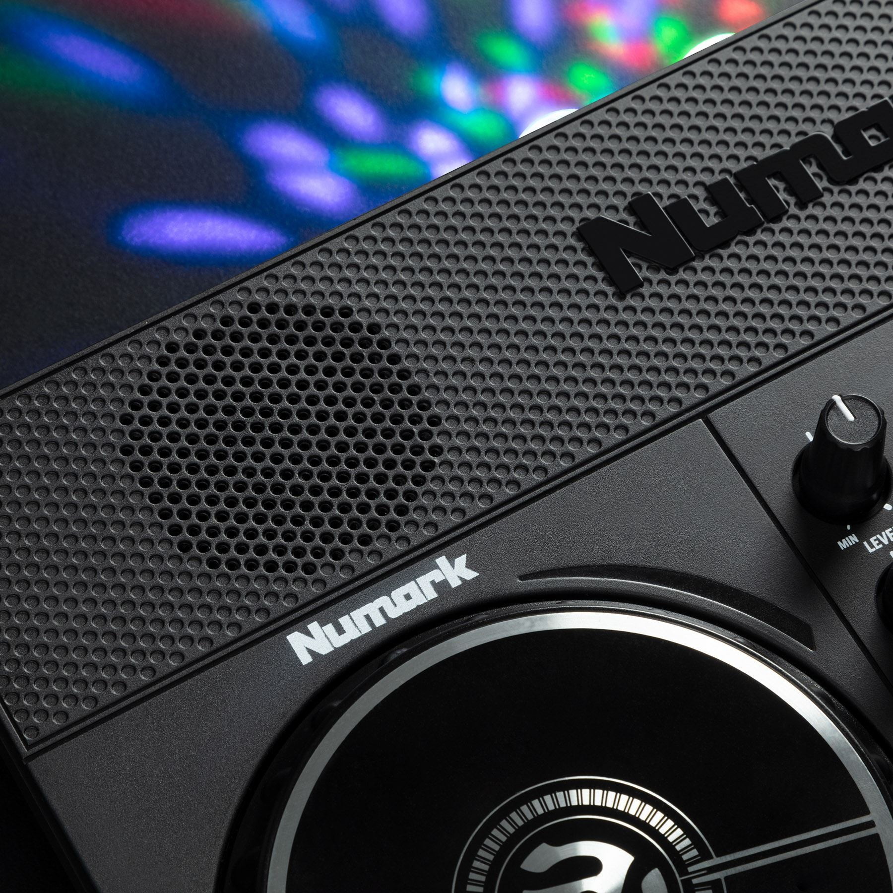 Numark Party Mix Live w/ 1/8" to Dual RCA Cable Bundle