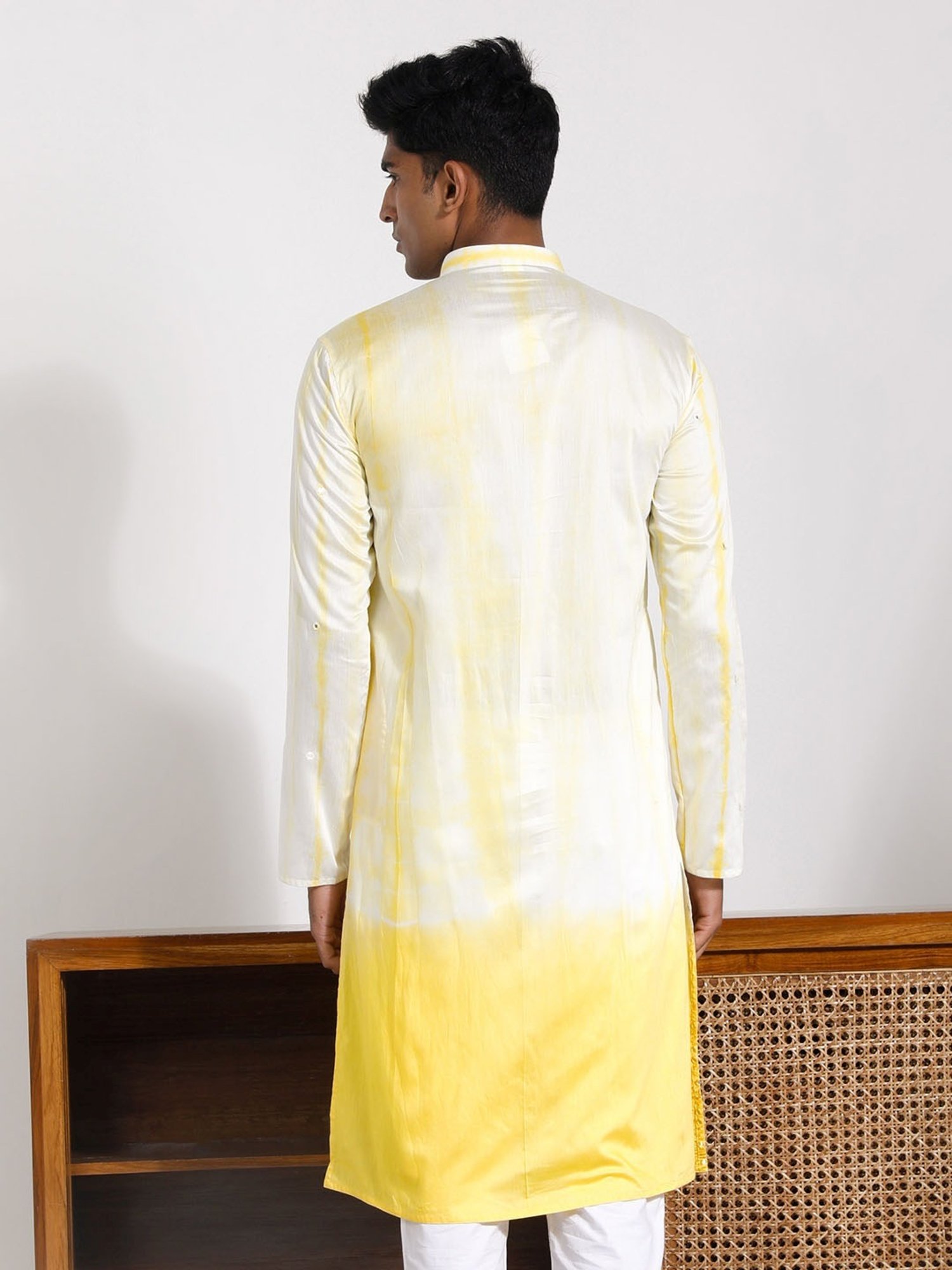Vastramay White & Yellow Regular Fit Printed Kurta