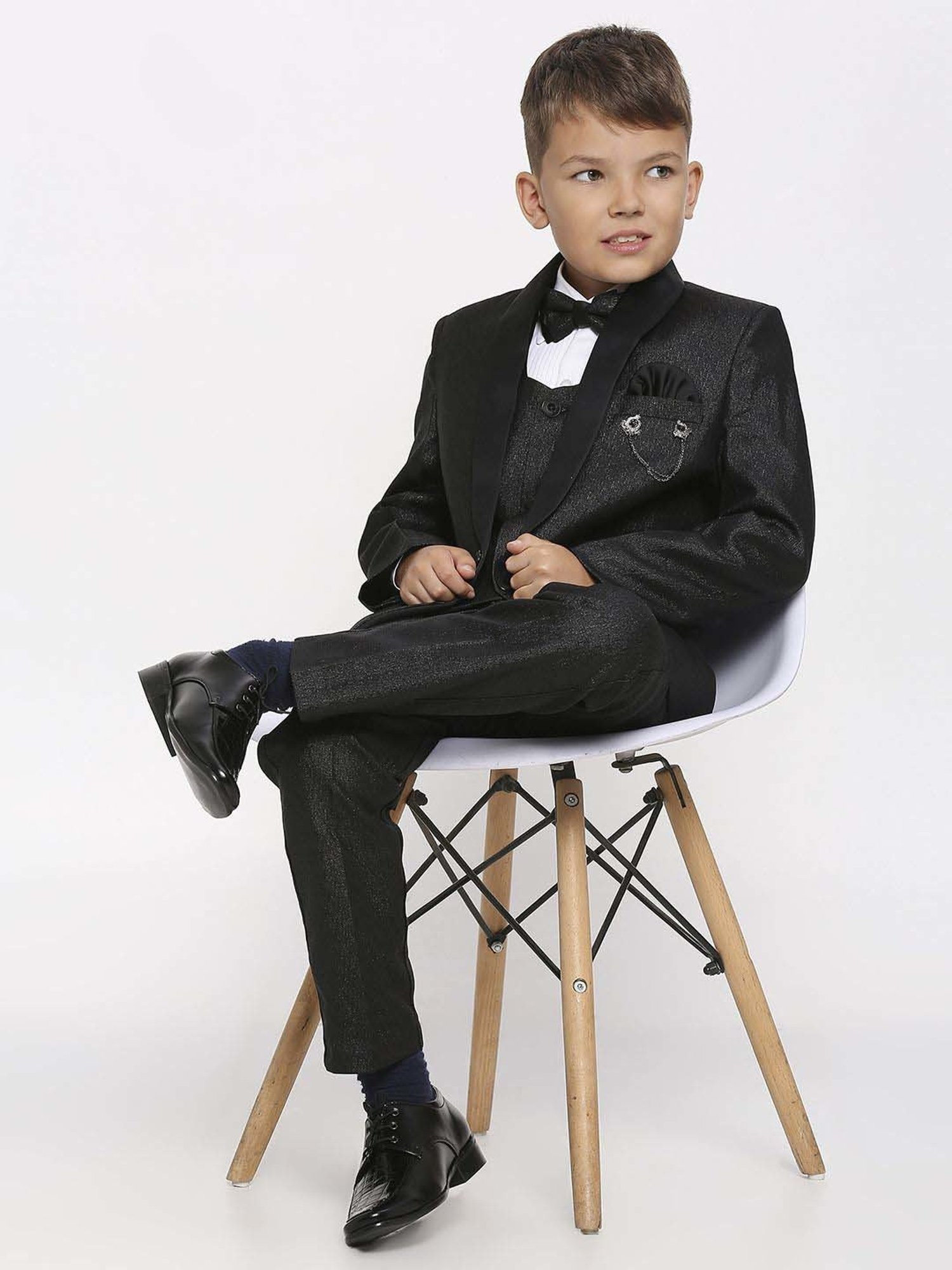 Kids Island Boys Black & White Solid Full Sleeves Suit Set