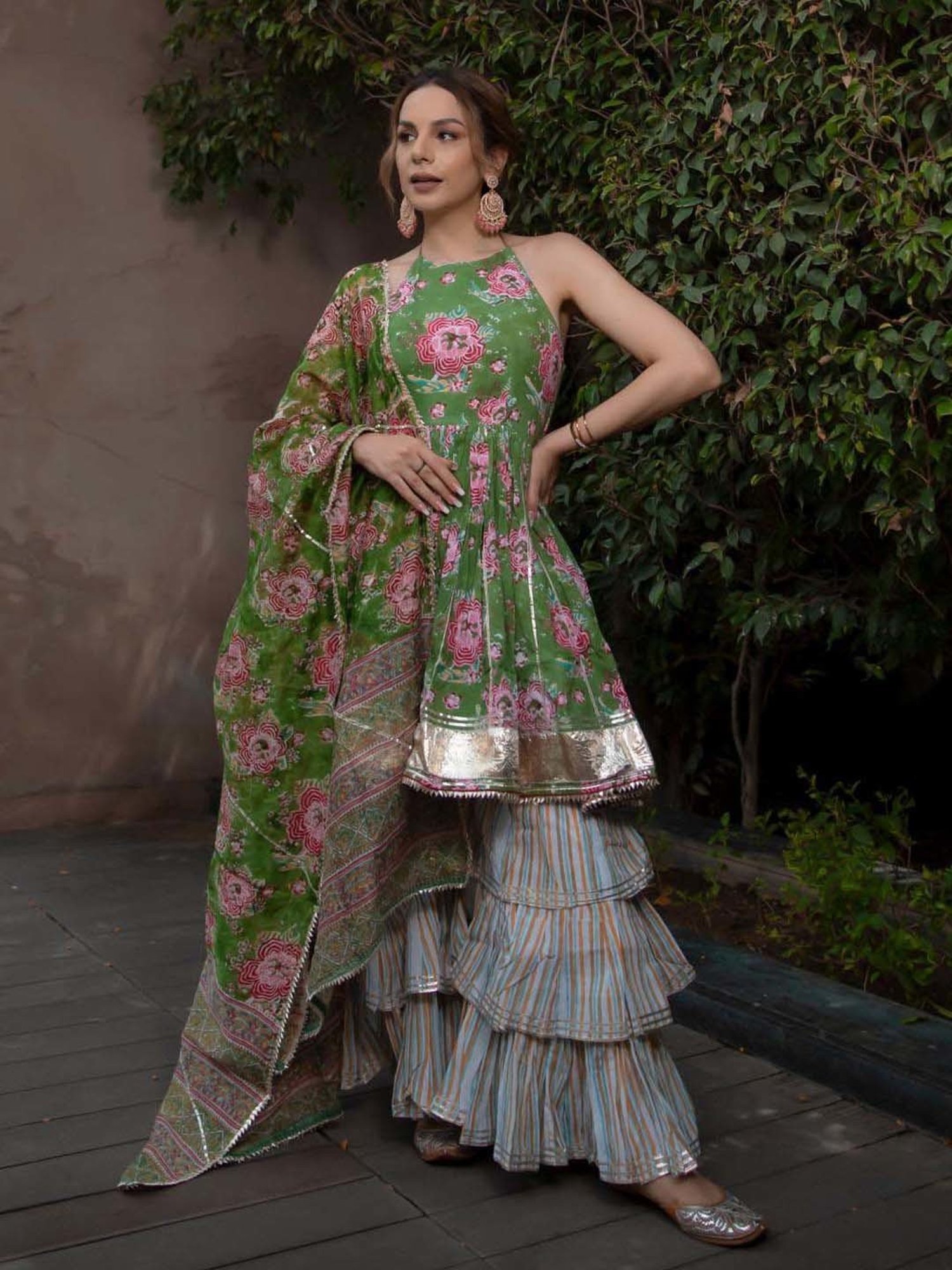 AACHHO Green & White Cotton Floral Print Kurti Sharara Set With Dupatta