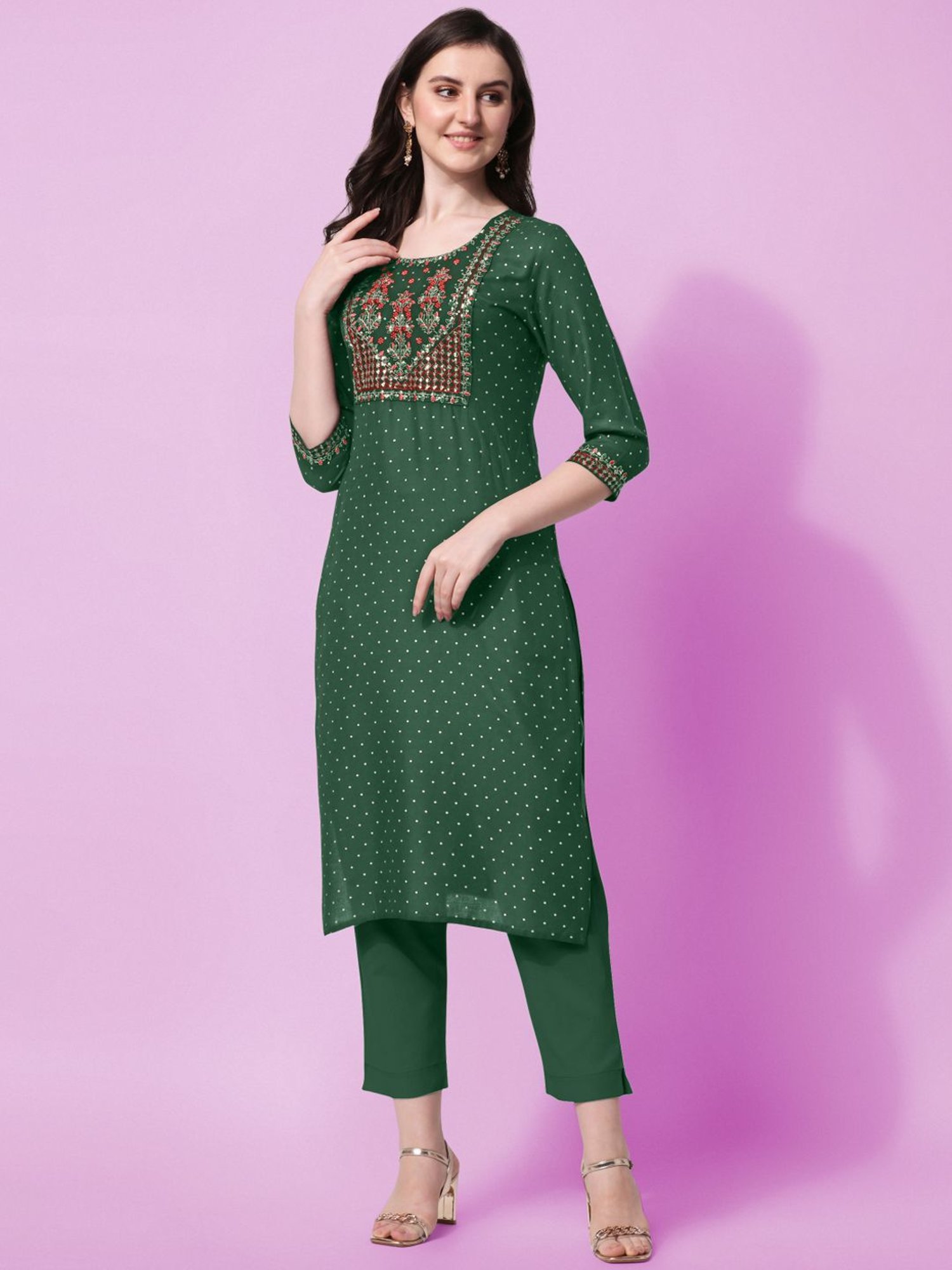 MIRCHI FASHION Green Embellished Straight Kurta