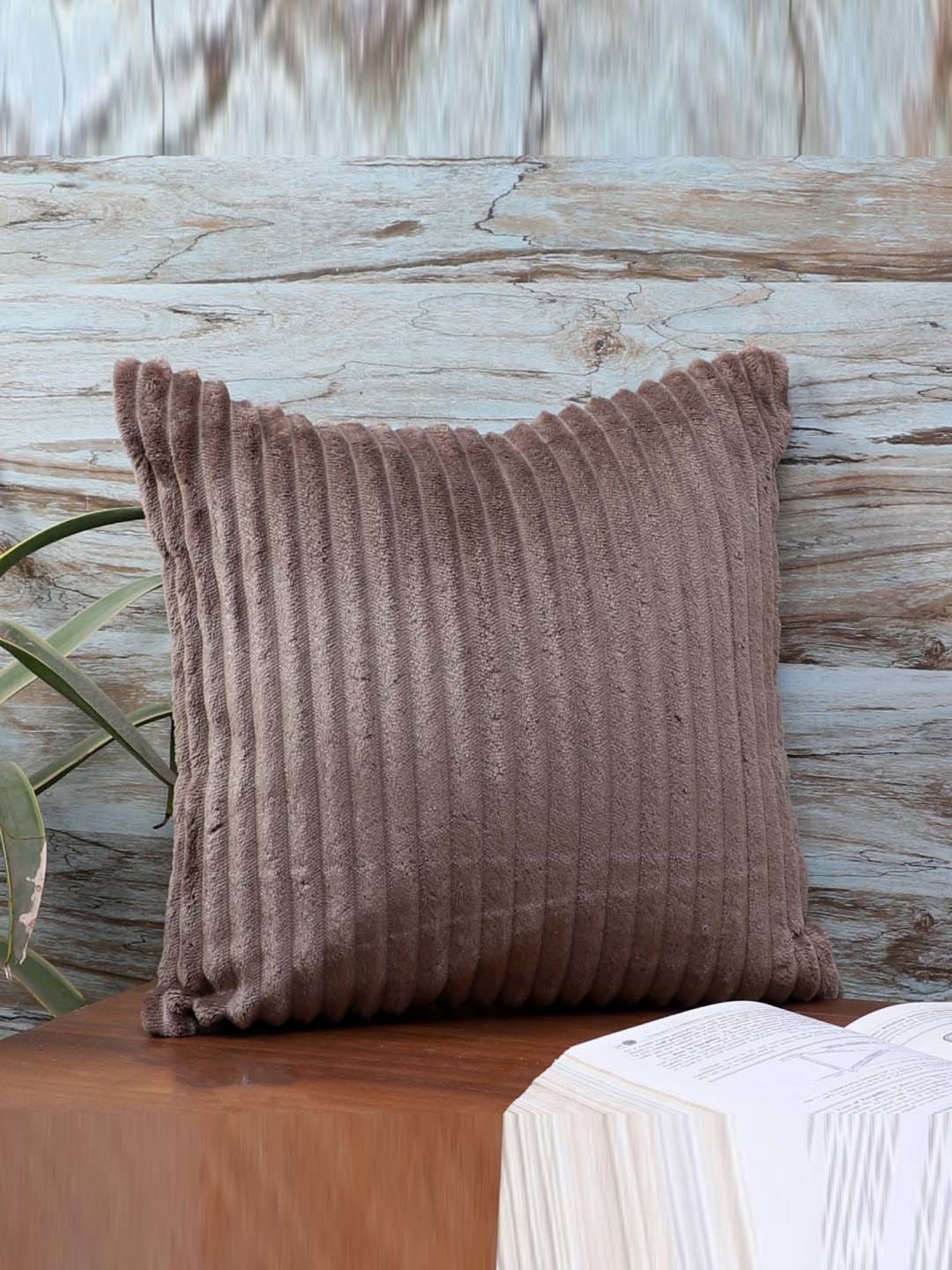 MFD HOME Furnishing Brown Velvet Cushion Cover - Set of 1