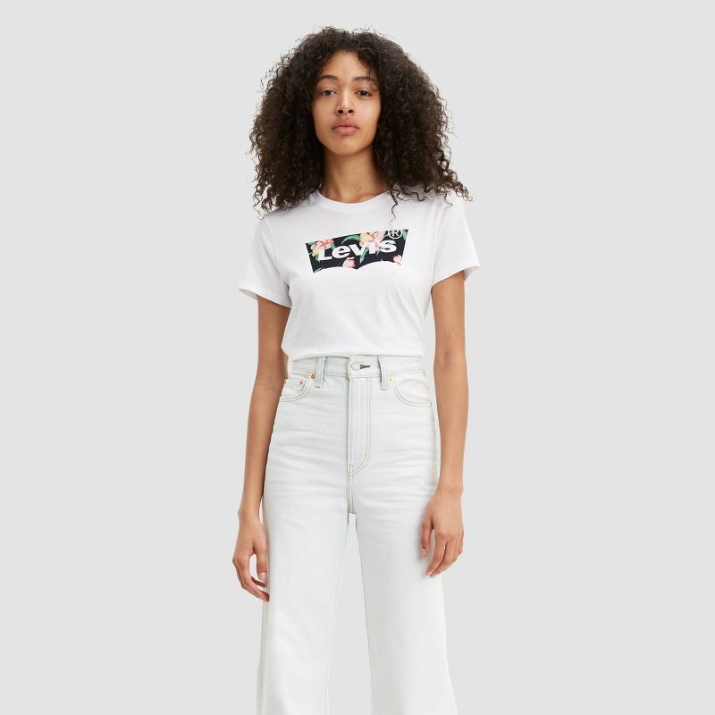 Levi's® Women's Perfect Logo Short Sleeve Crewneck T-Shirt - White S
