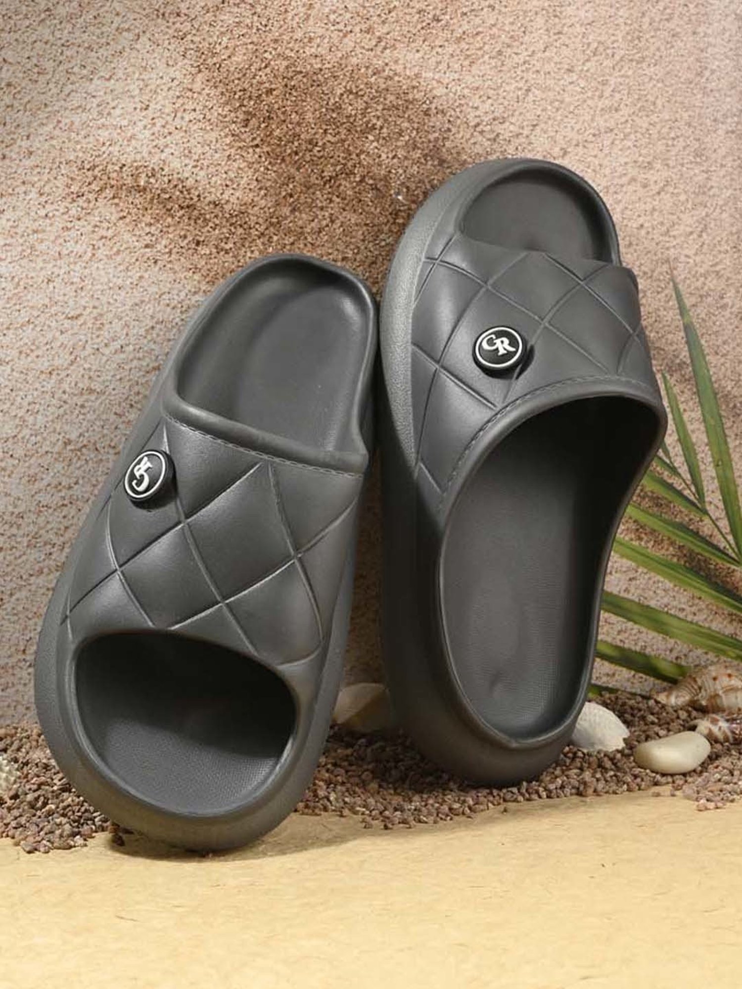 Carlo Romano Men's Grey Slides