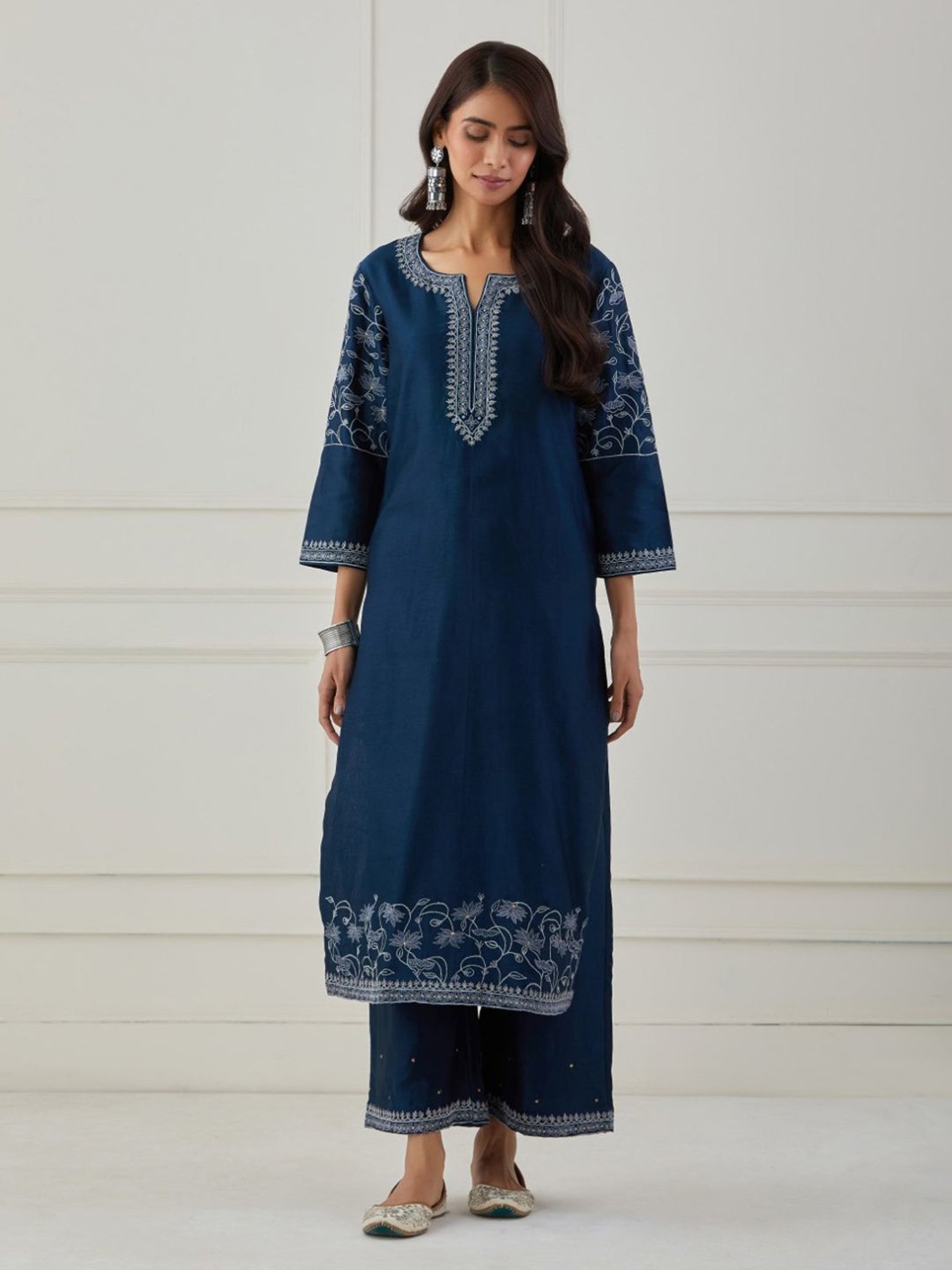 Priya Chaudhary Blue Bandhan Embroidered Chanderi Silk Kurta with Pants and Dupatta