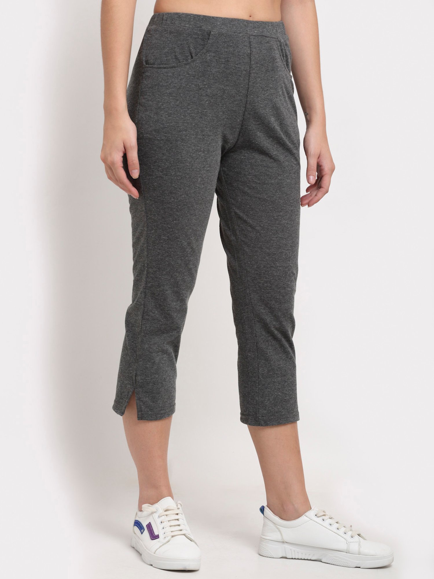 BRINNS Dark Grey Mid Rise Cropped Capris