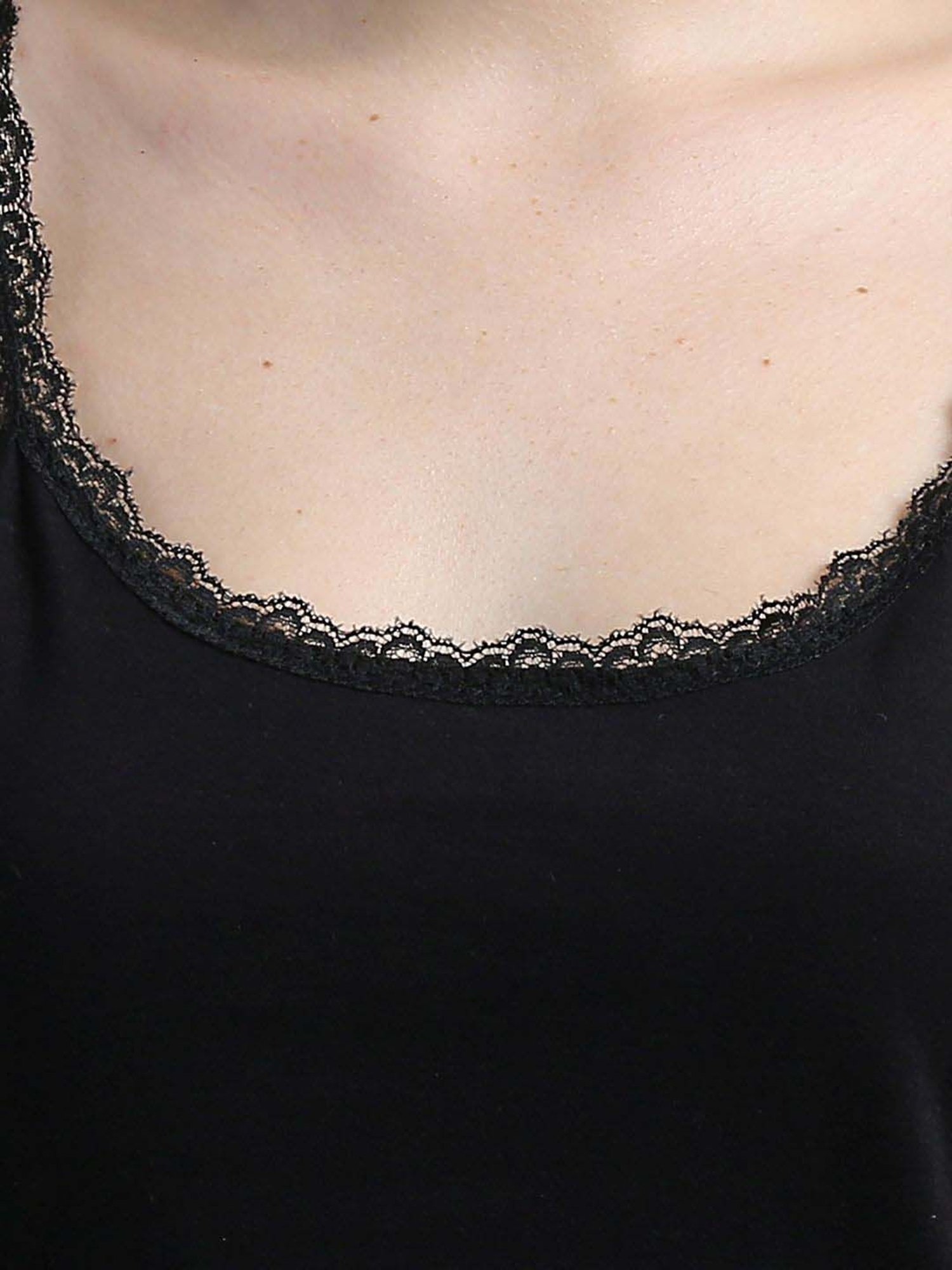 N-Gal White & Black Full Coverage Camisoles - Pack Of 2