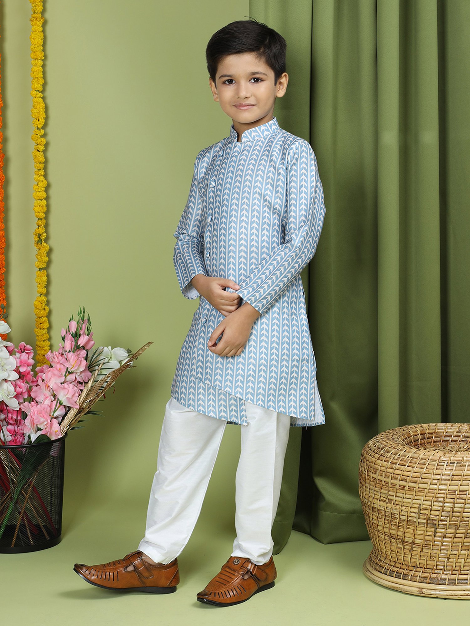 TABARD Kids Sky Blue & White Printed Full Sleeves Kurta with Pyjamas