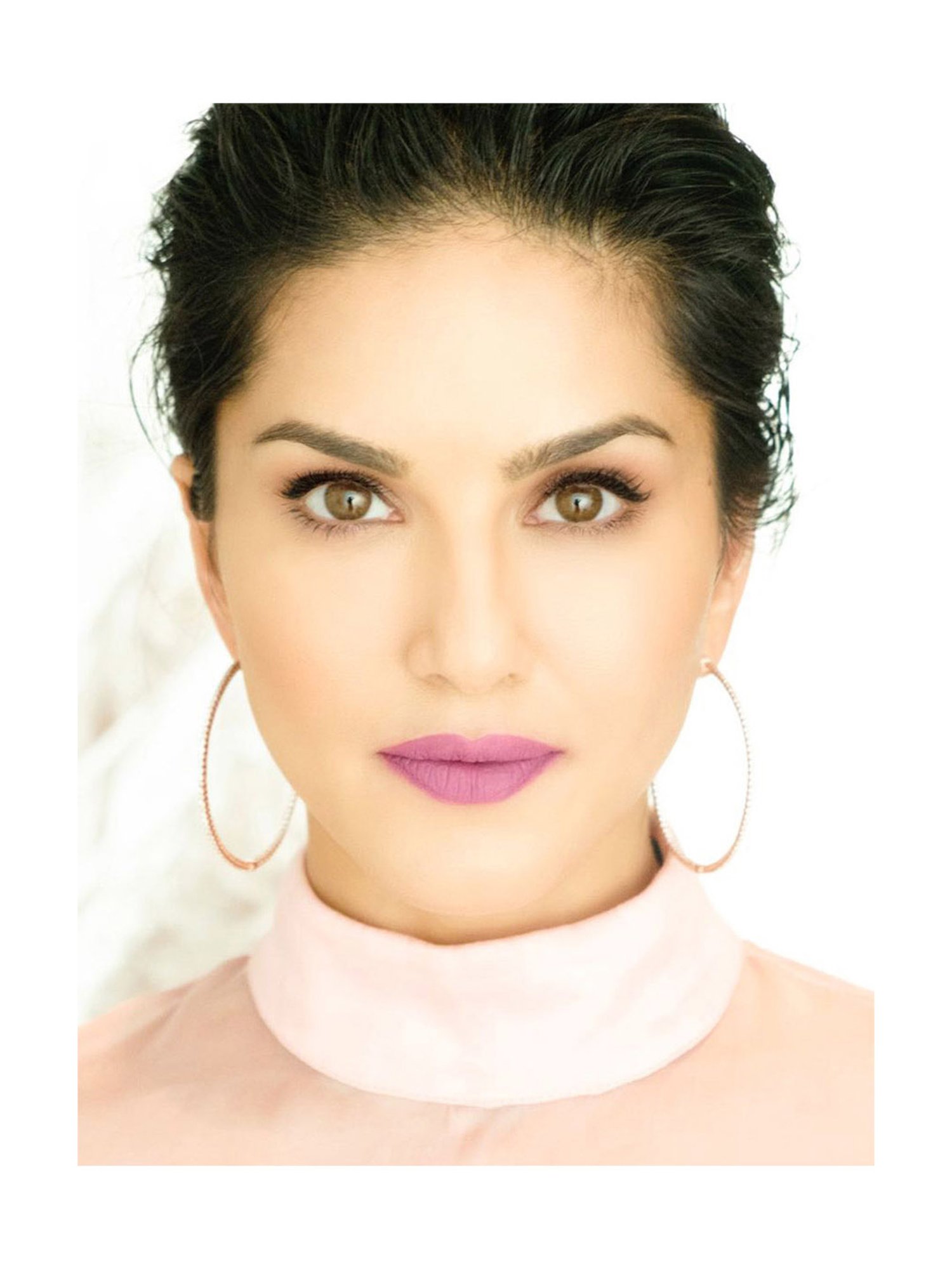 StarStruck By Sunny Leone Purple Taffy Lip Gloss & Liner