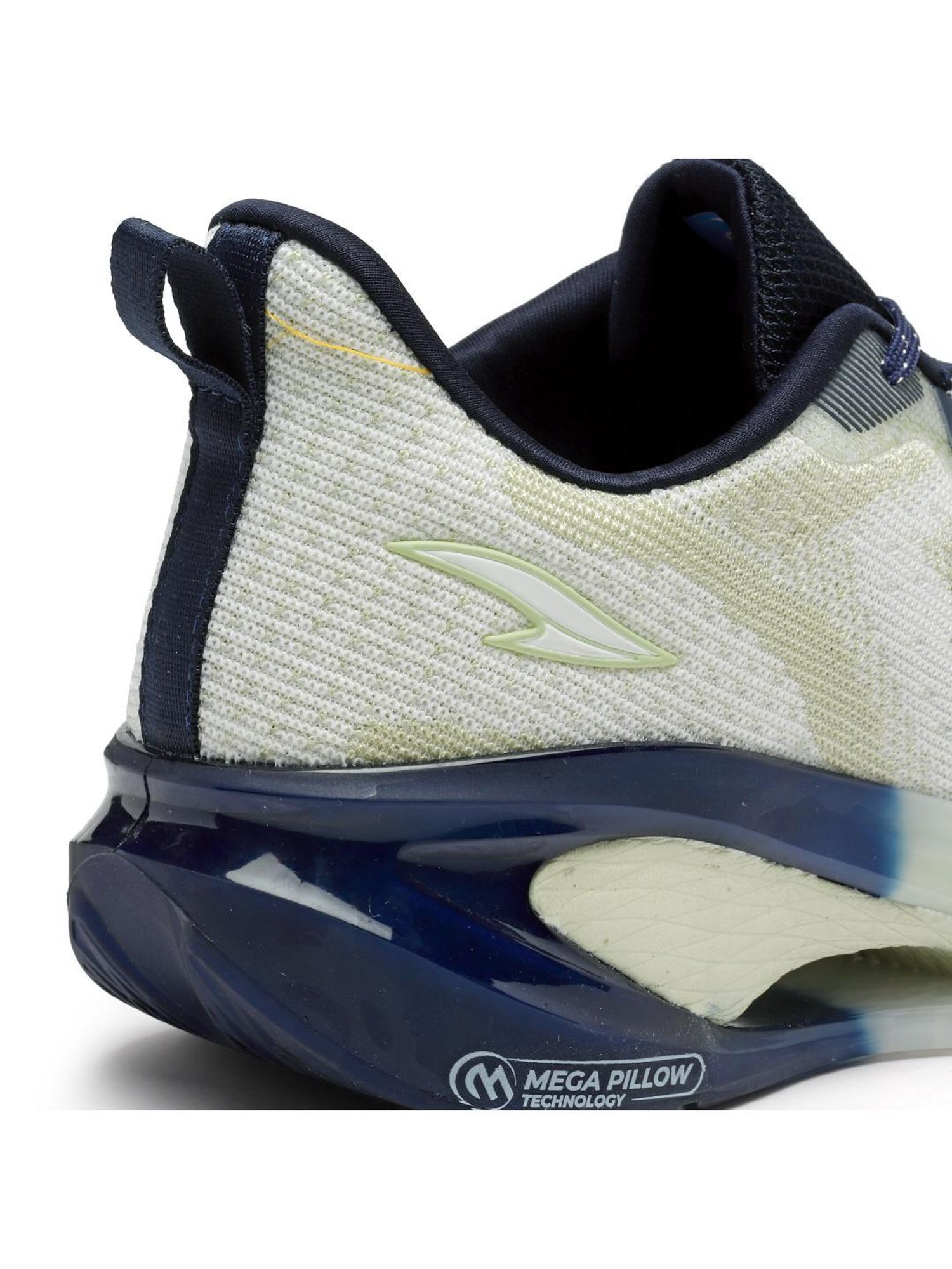 Asian Men's White Running Shoes