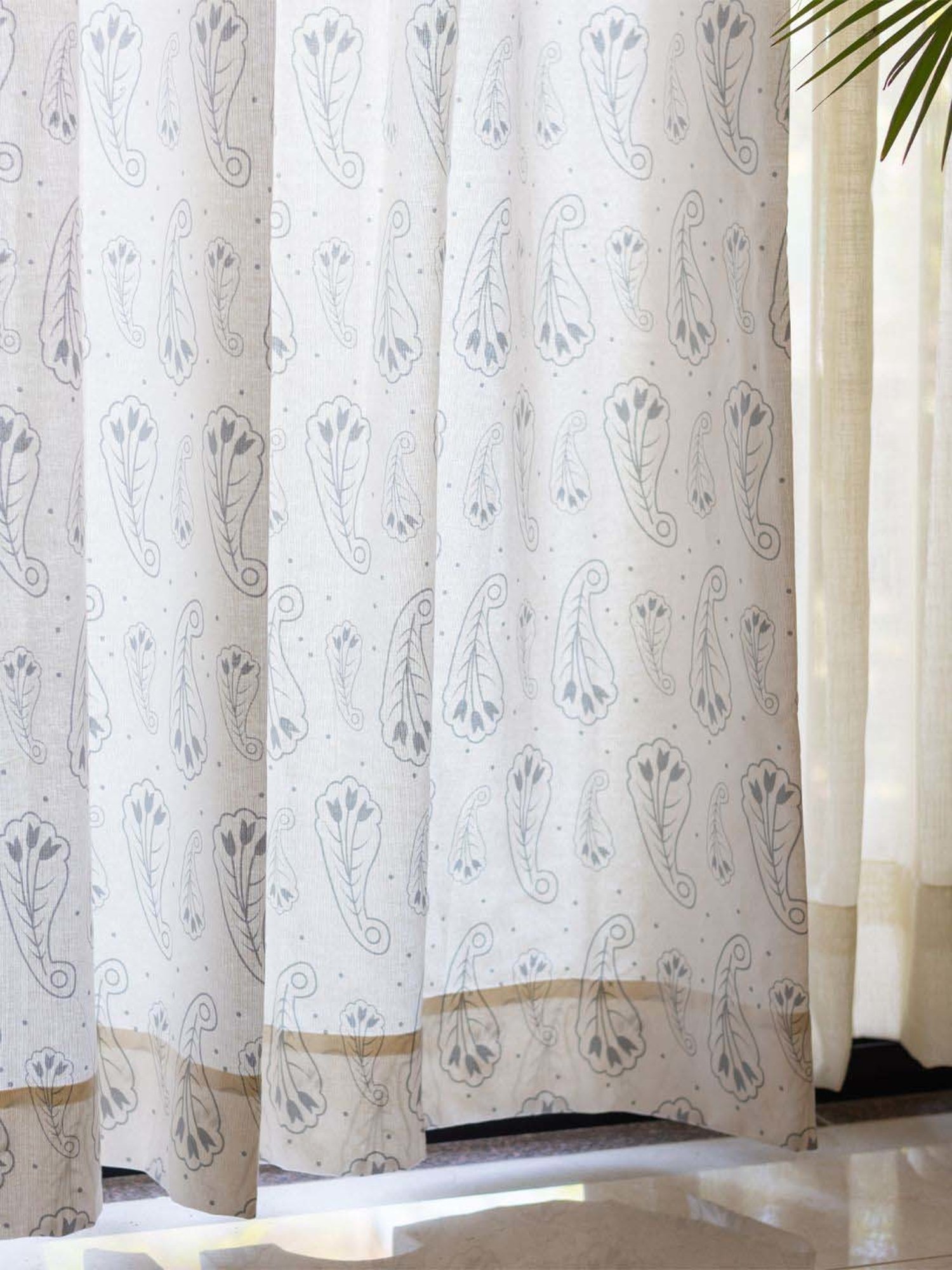 Urban Space Olive Cotton Window Curtain With Tieback & Eyelet - Set of 2