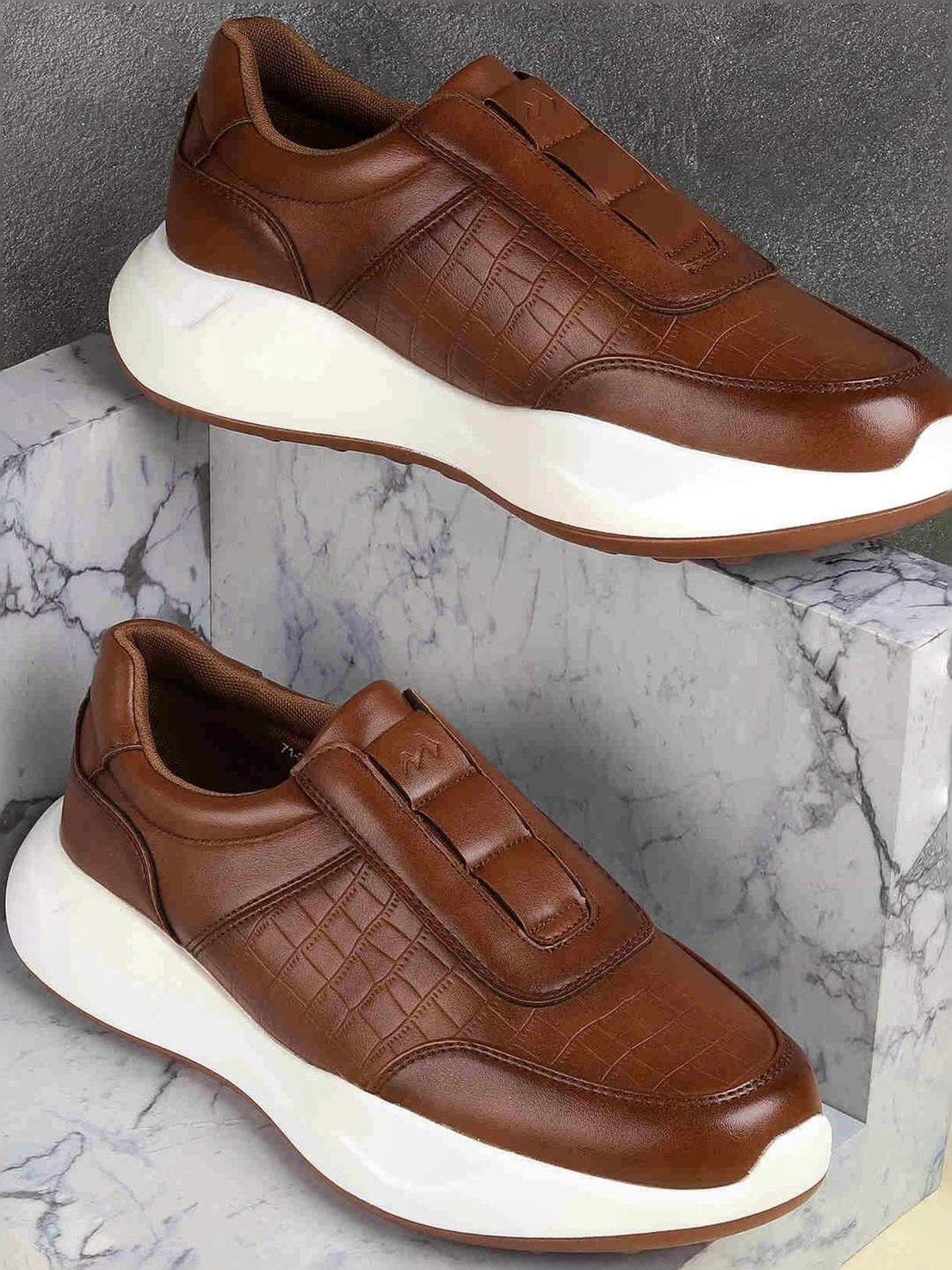 Metro Men's Brown Casual Sneakers