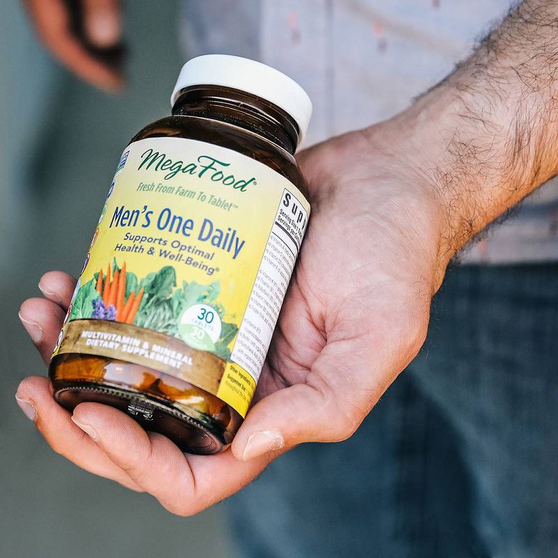 Vitafusion Organic Men's Multivitamin Gummies - Fresh Strawberry - 90ct