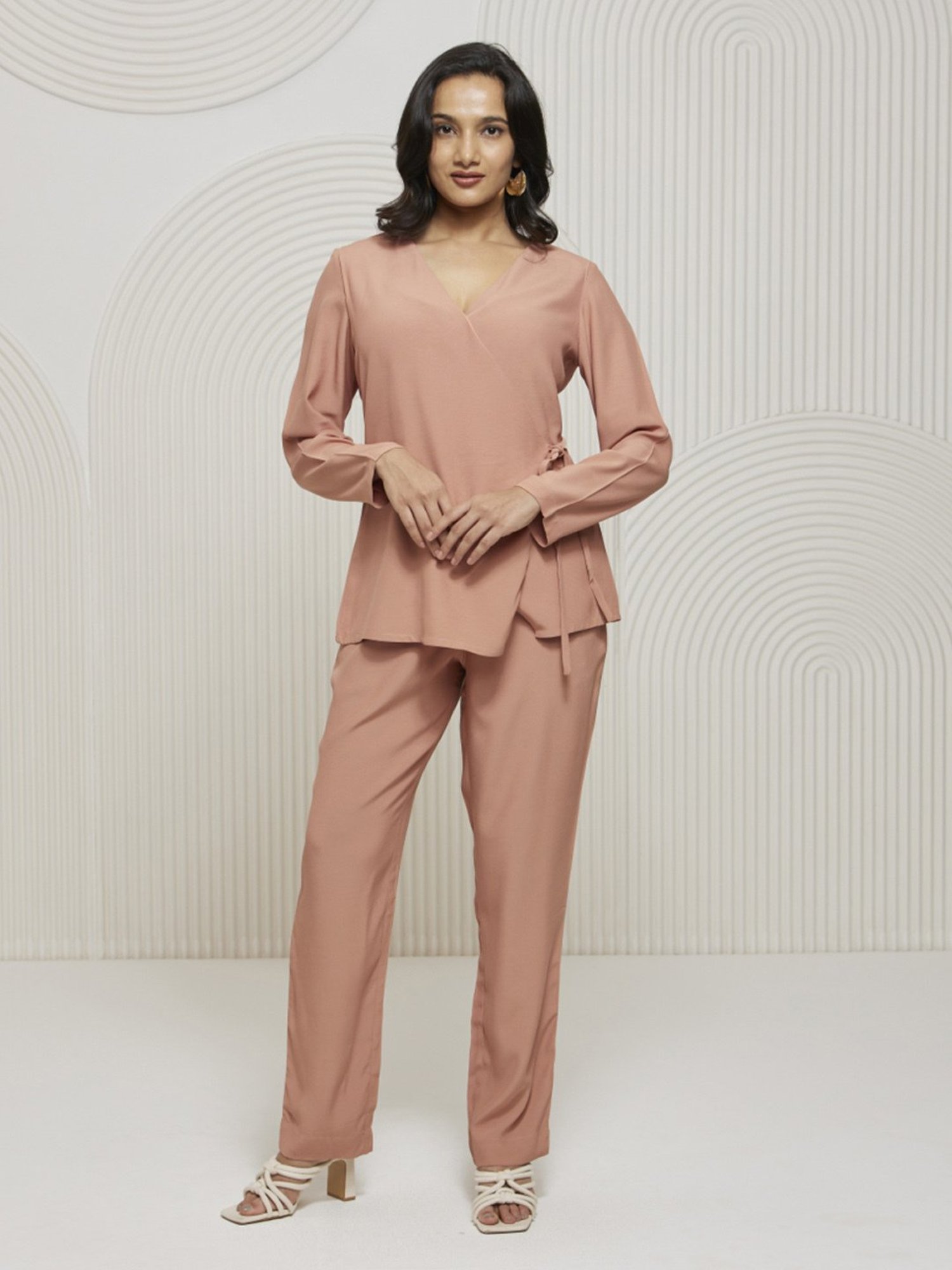 Artagai Beige Co-Ord Set with Notch Collar Kurta and Straight Pants