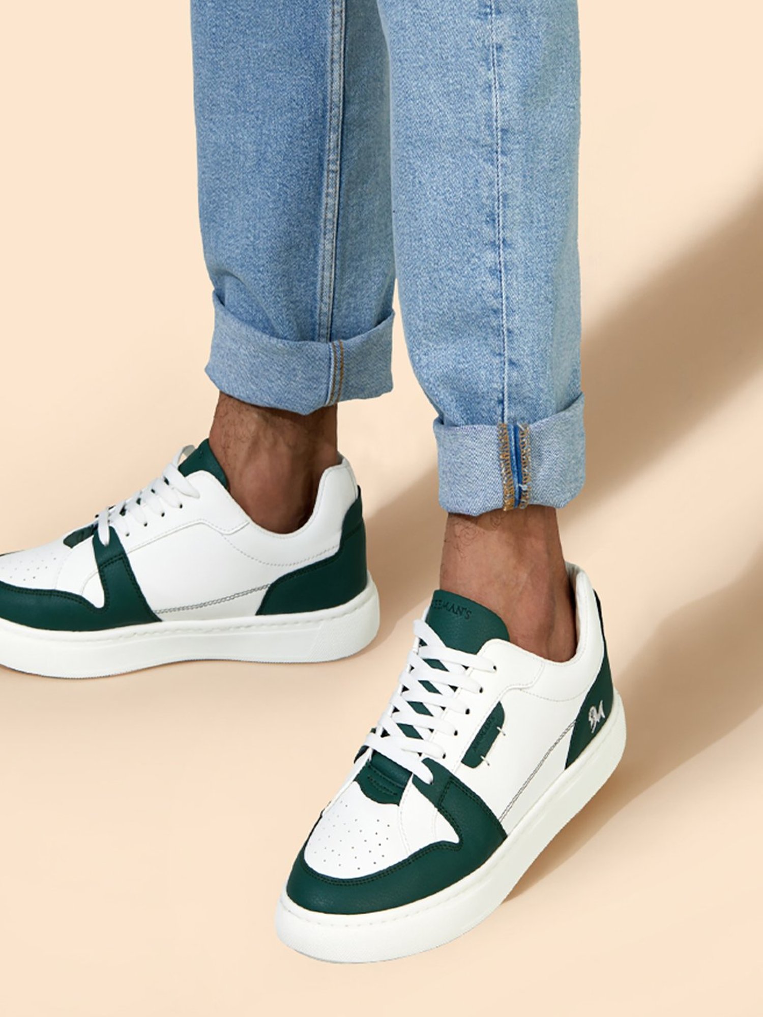 Neemans Men's Retro Slick Green & White Casual Sneakers