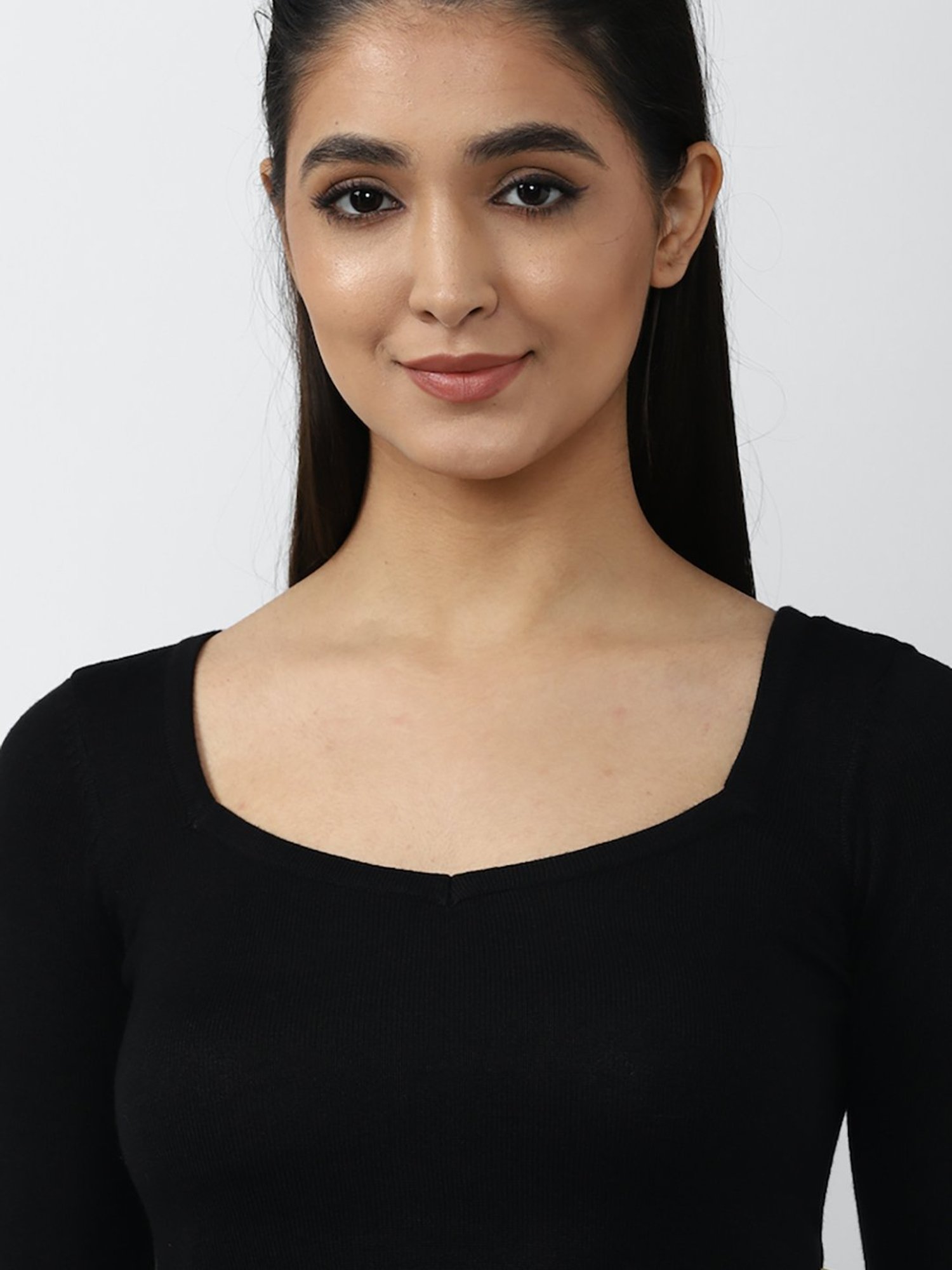 Forever 21 Black Regular Fit Sweater