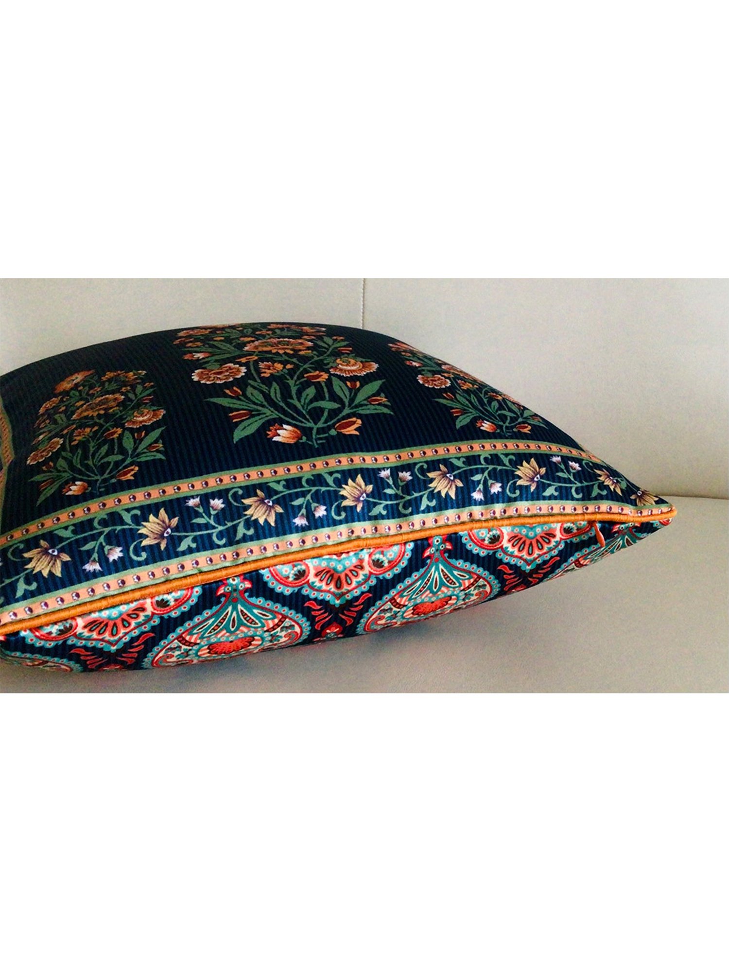 TARA Sparkling Homes Baghs of Gulmarg Blue Polycotton Printed Cushion Cover
