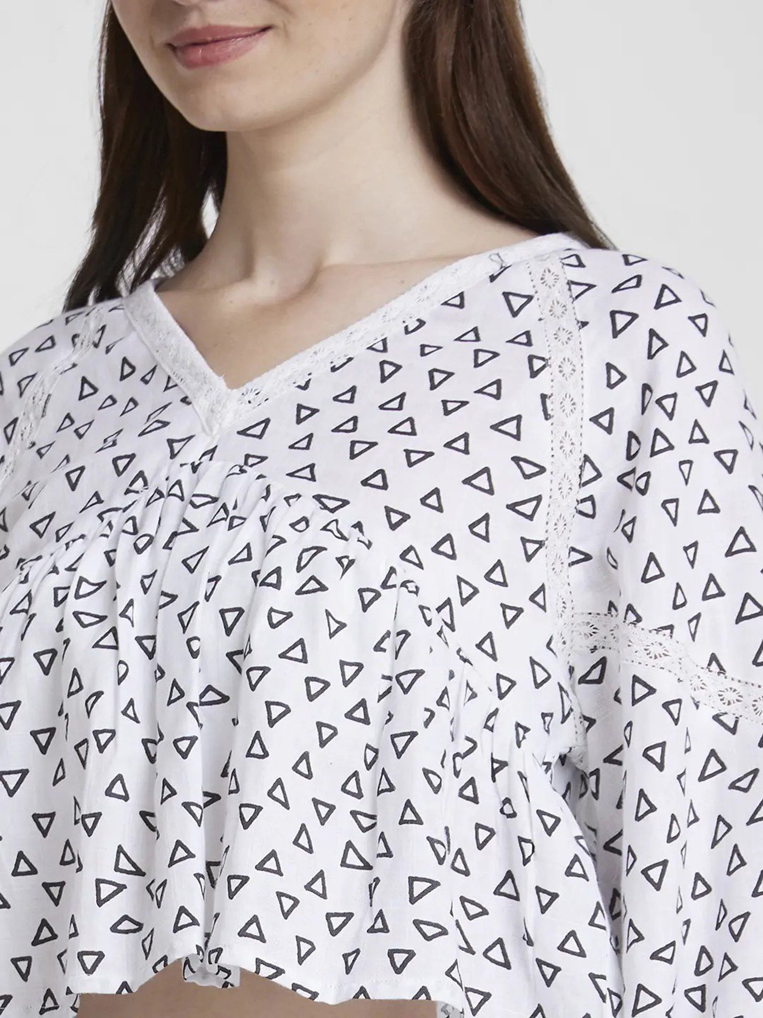 Spykar White & Black Cotton Printed Crop Top