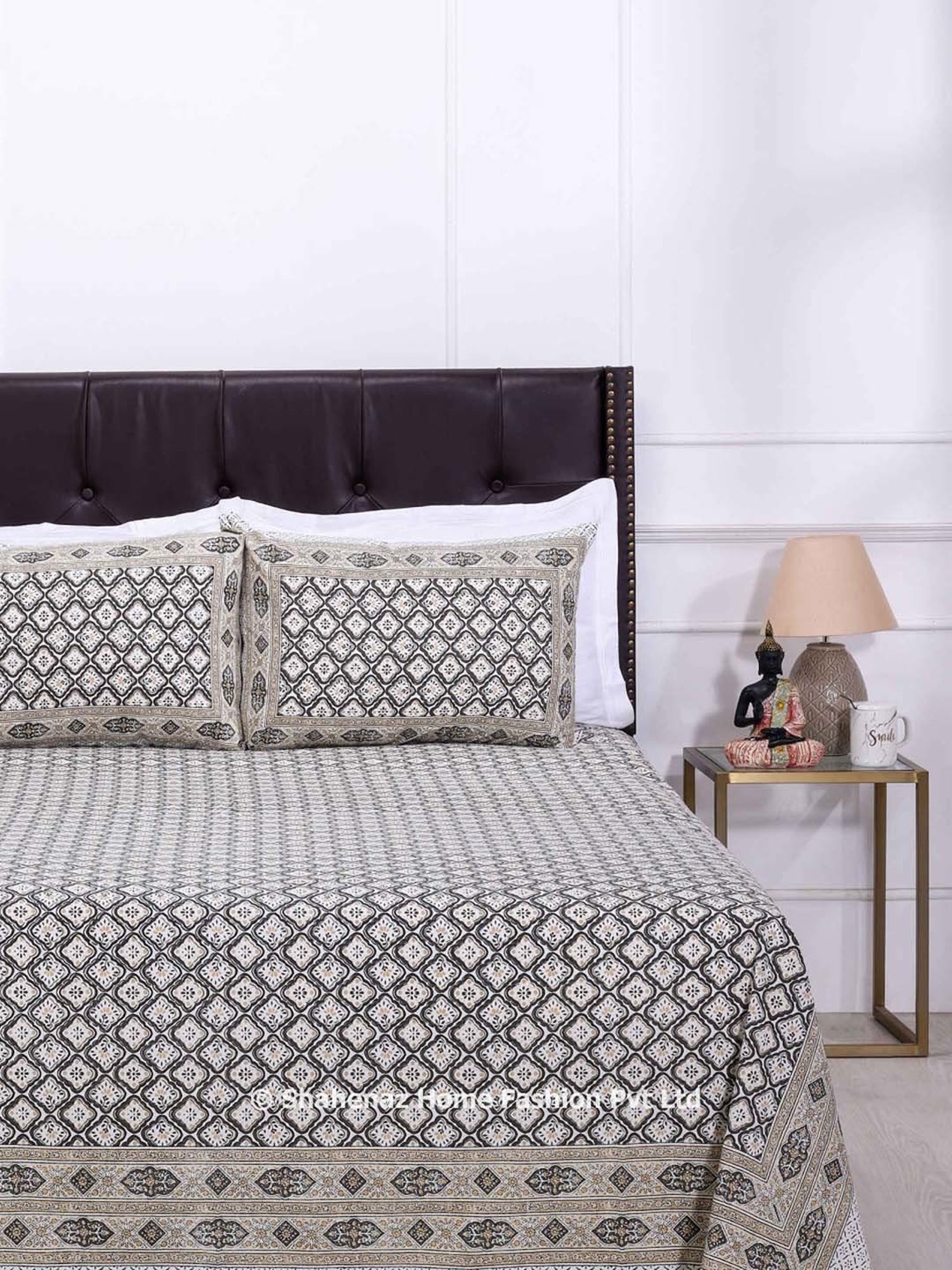 Shahenaz Grey 120 TC Cotton Alice Luxury Double Bedsheet with 2 Pillow Covers