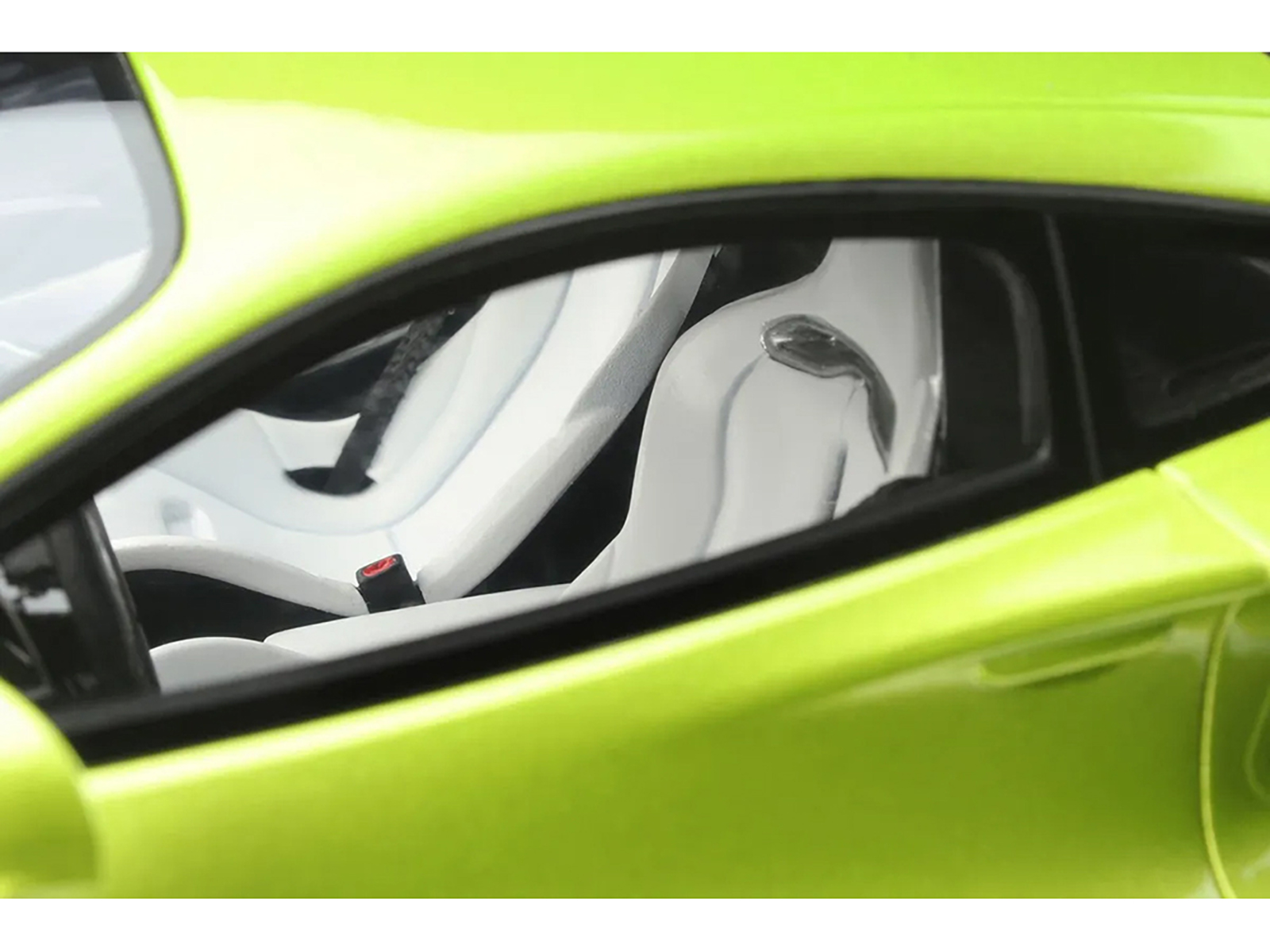 McLaren Artura Bright Green 1/18 Model Car by GT Spirit