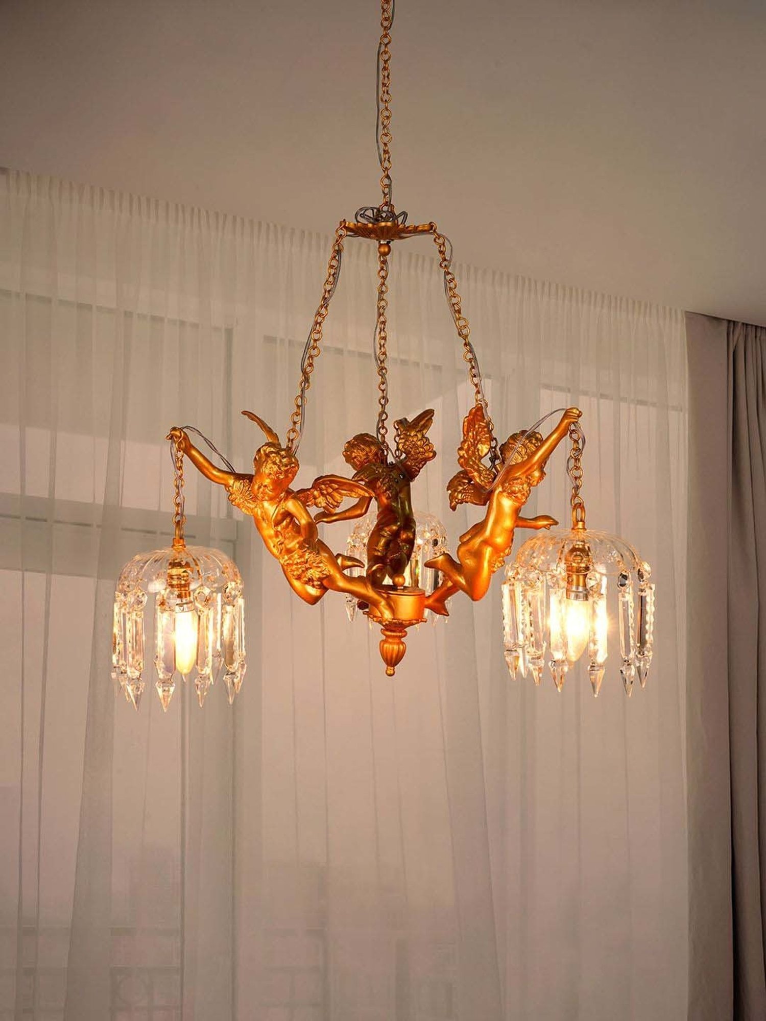 FOS LIGHTING Golden & Transparent Aluminium 3-In-1 Cherubs Chandelier With Glass Shade