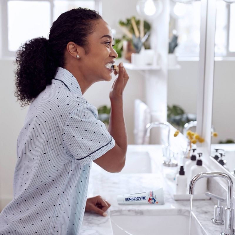 Sensodyne Sensitivity & Gum Whitening Toothpaste - 3pk