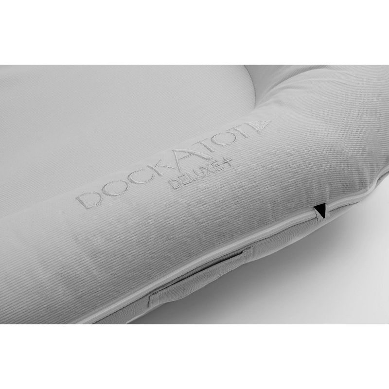 Simmons Kids' Silent Auto Gliding Elite Bassinet - Odyssey