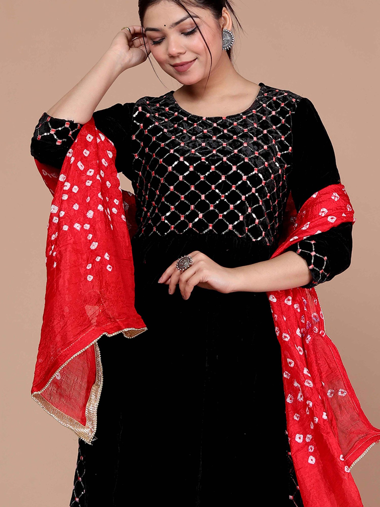 Miravan Black Embroidered Kurta With Palazzo & Dupatta