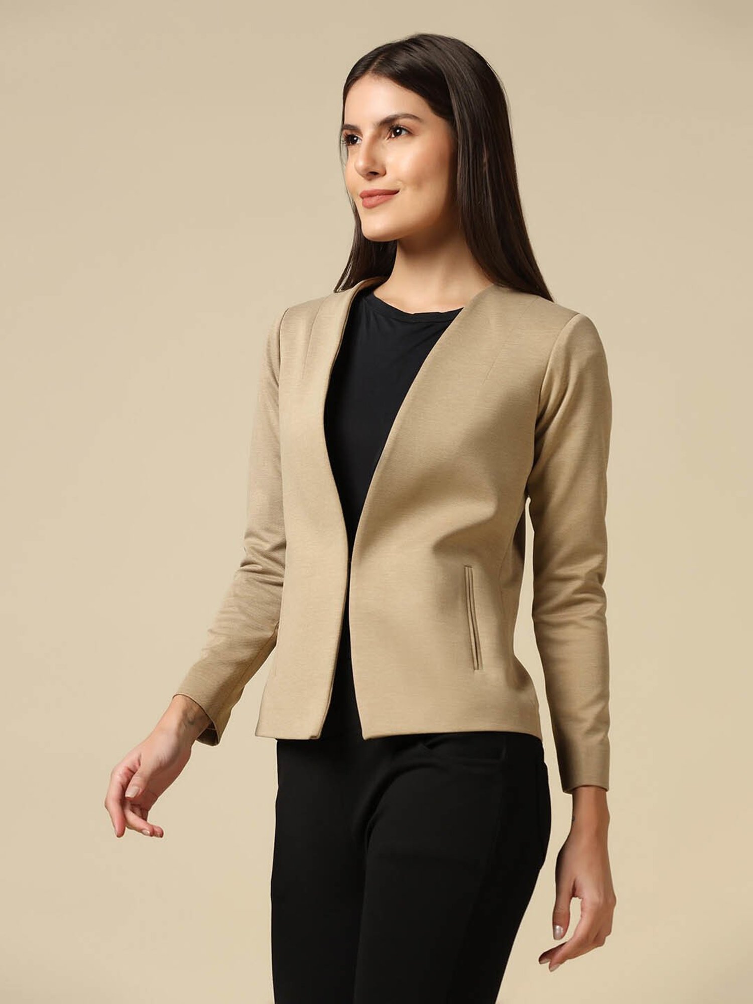 TAHVO Beige Blazer