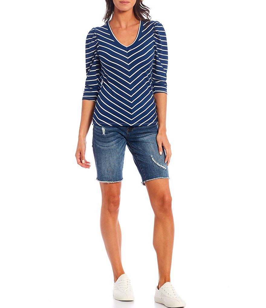 KUT from the Kloth Sophie Destruction Detail Fray Hem Bermuda Shorts