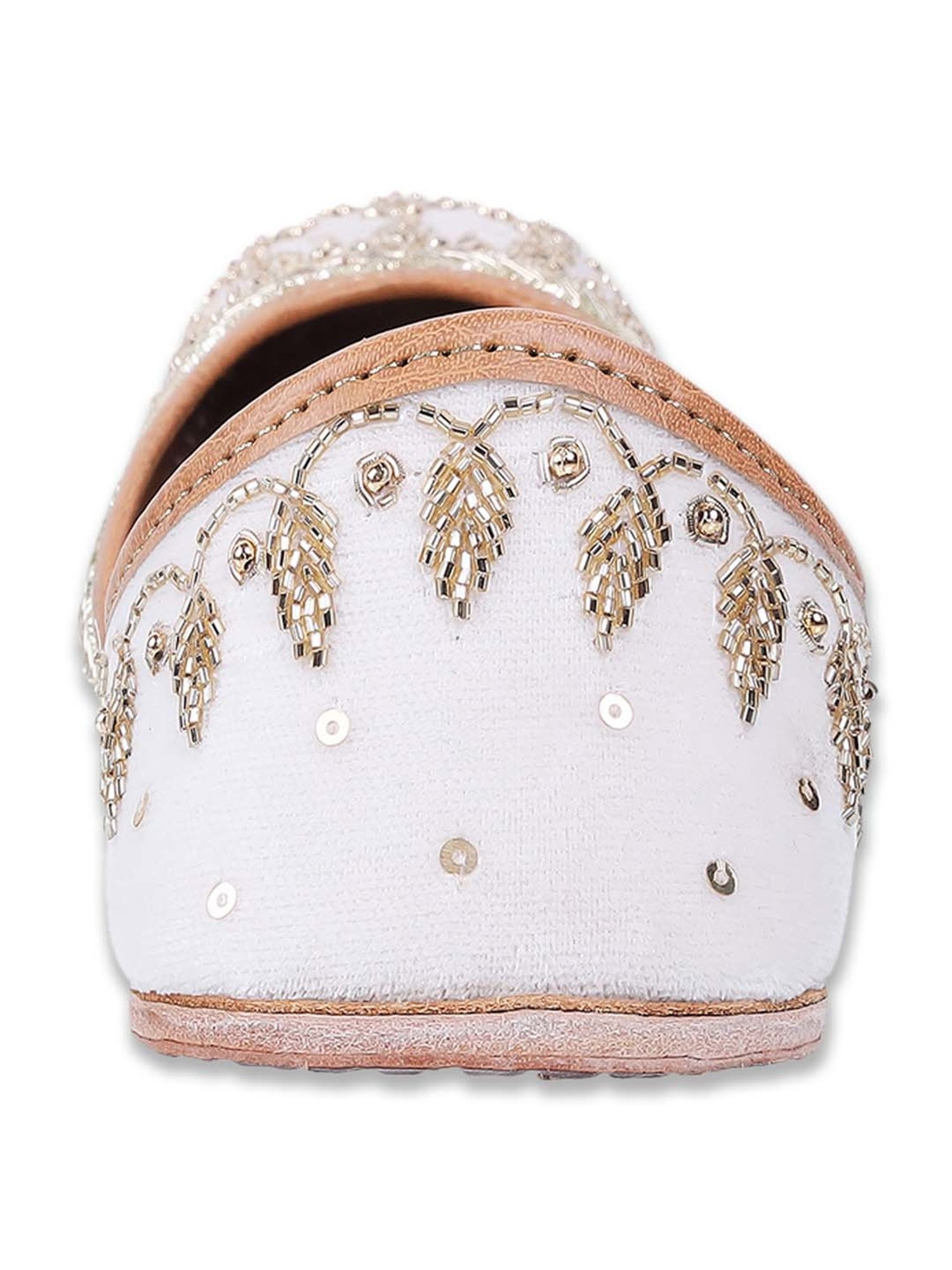 Mochi Women's Gold Ethnic Juttis