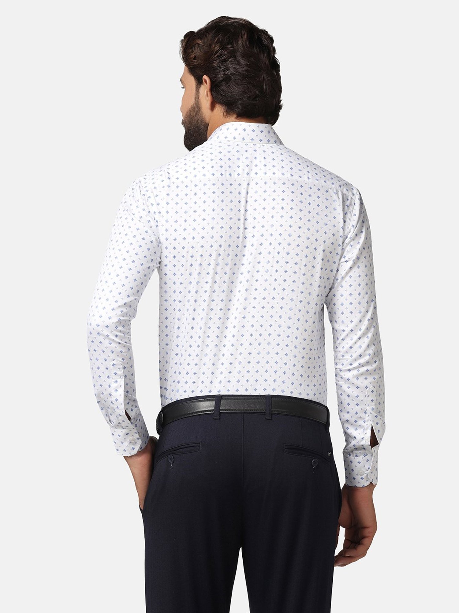 TAHVO White Slim Fit Printed Shirt