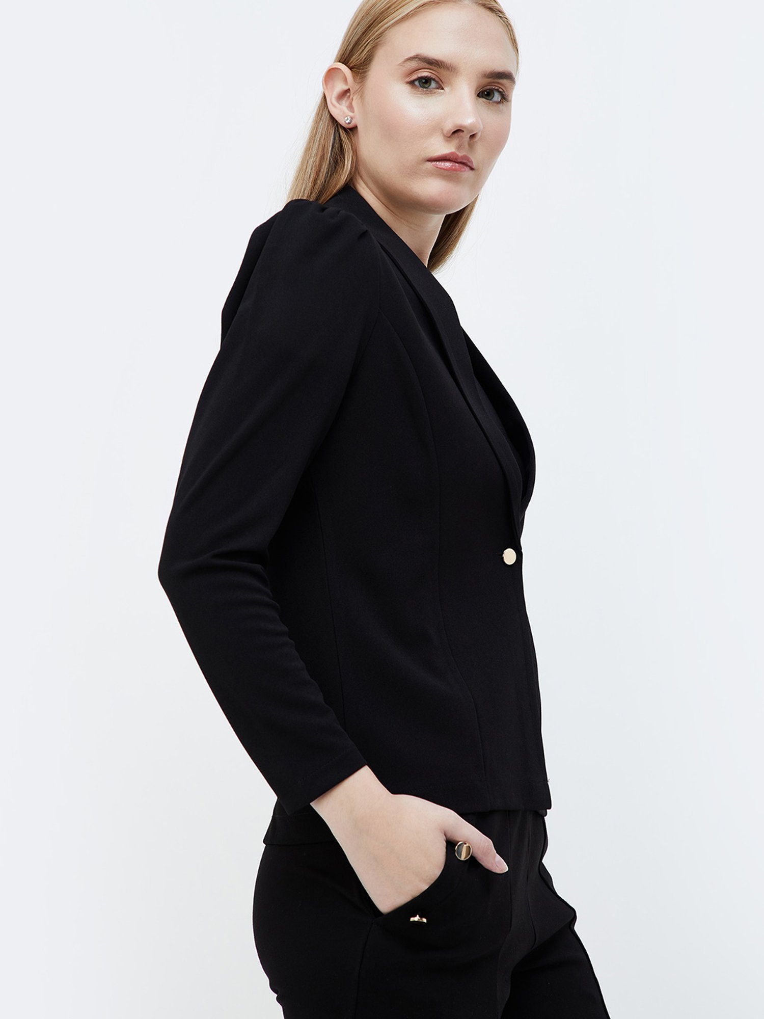 Code by Lifestyle Black Shrug