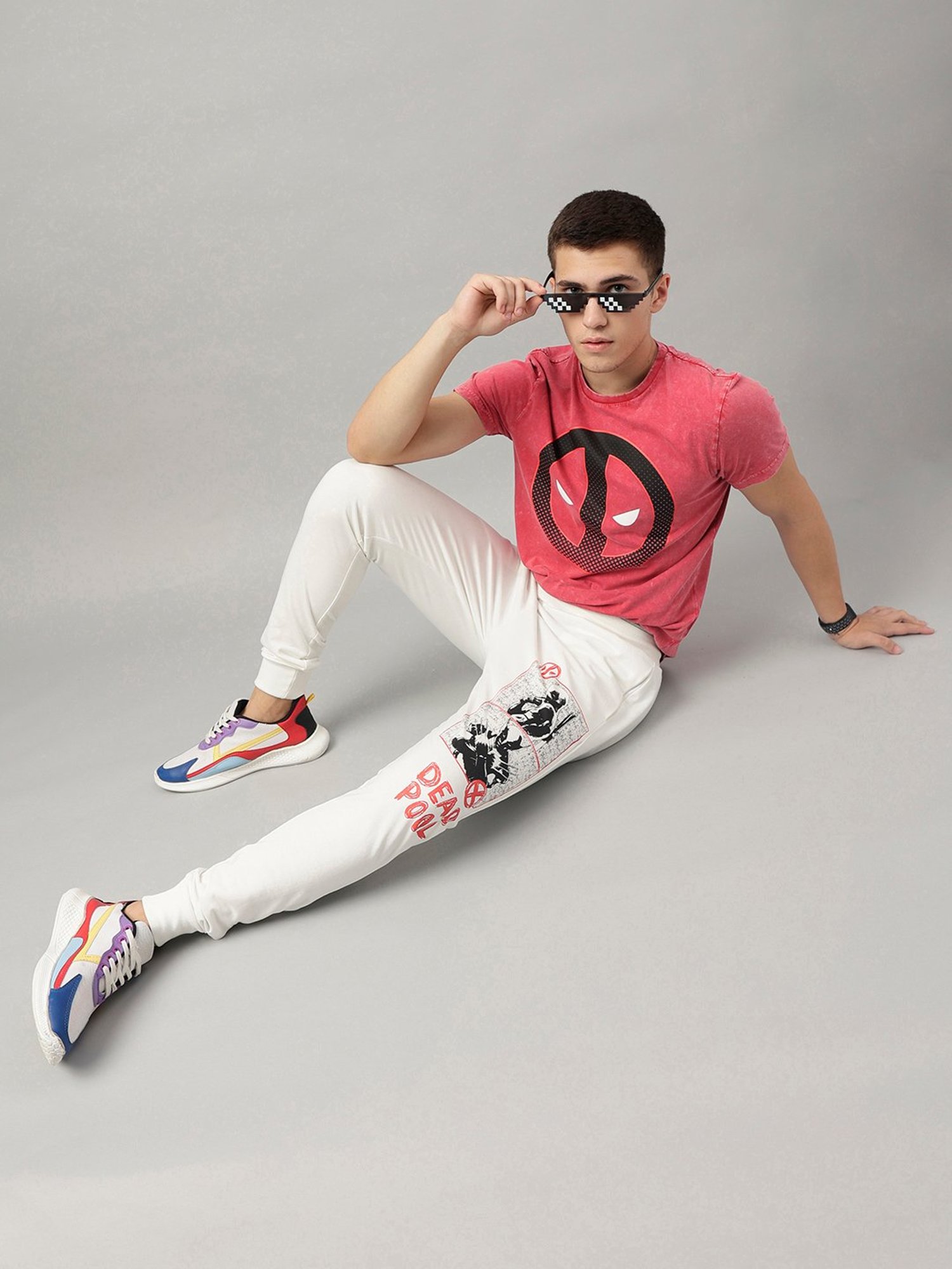Free Authority Red & Grey Regular Fit Deadpool Print T-Shirt & Joggers Set