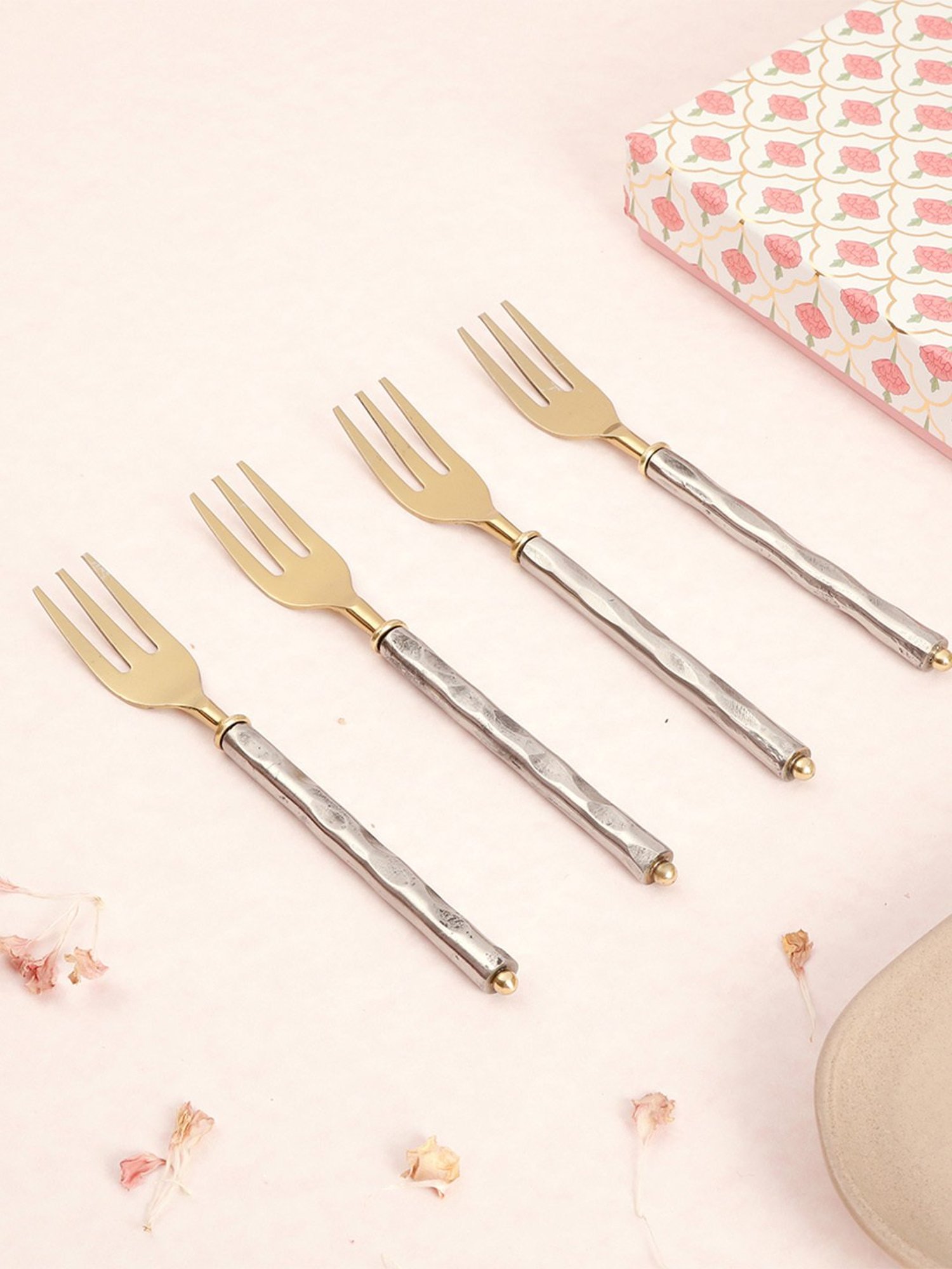 Fabindia Home Dhaani Grey Metal Dessert Fork - Set of 4