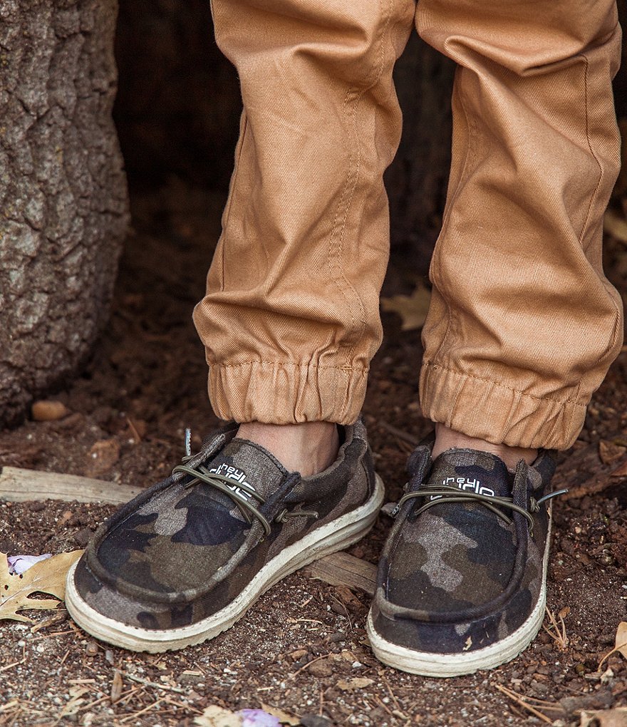 Hey Dude Boys' Wally Camo Linen Washable Slip-Ons (Youth)