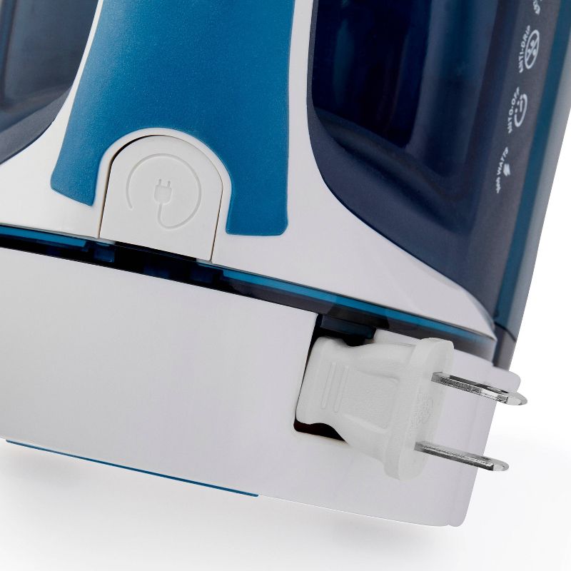 Sunbeam 1600W Retractable Cord Iron